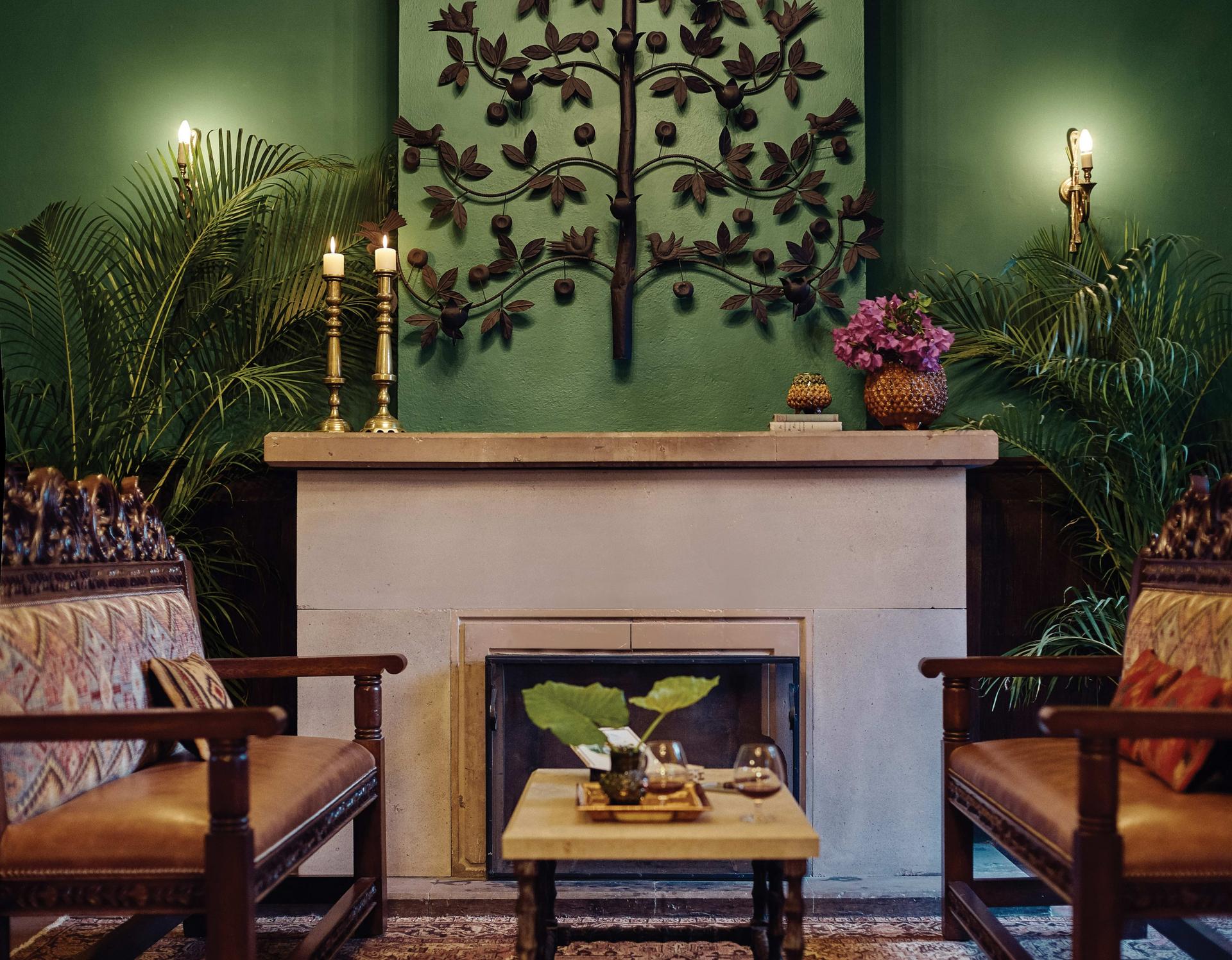 Green Lounge