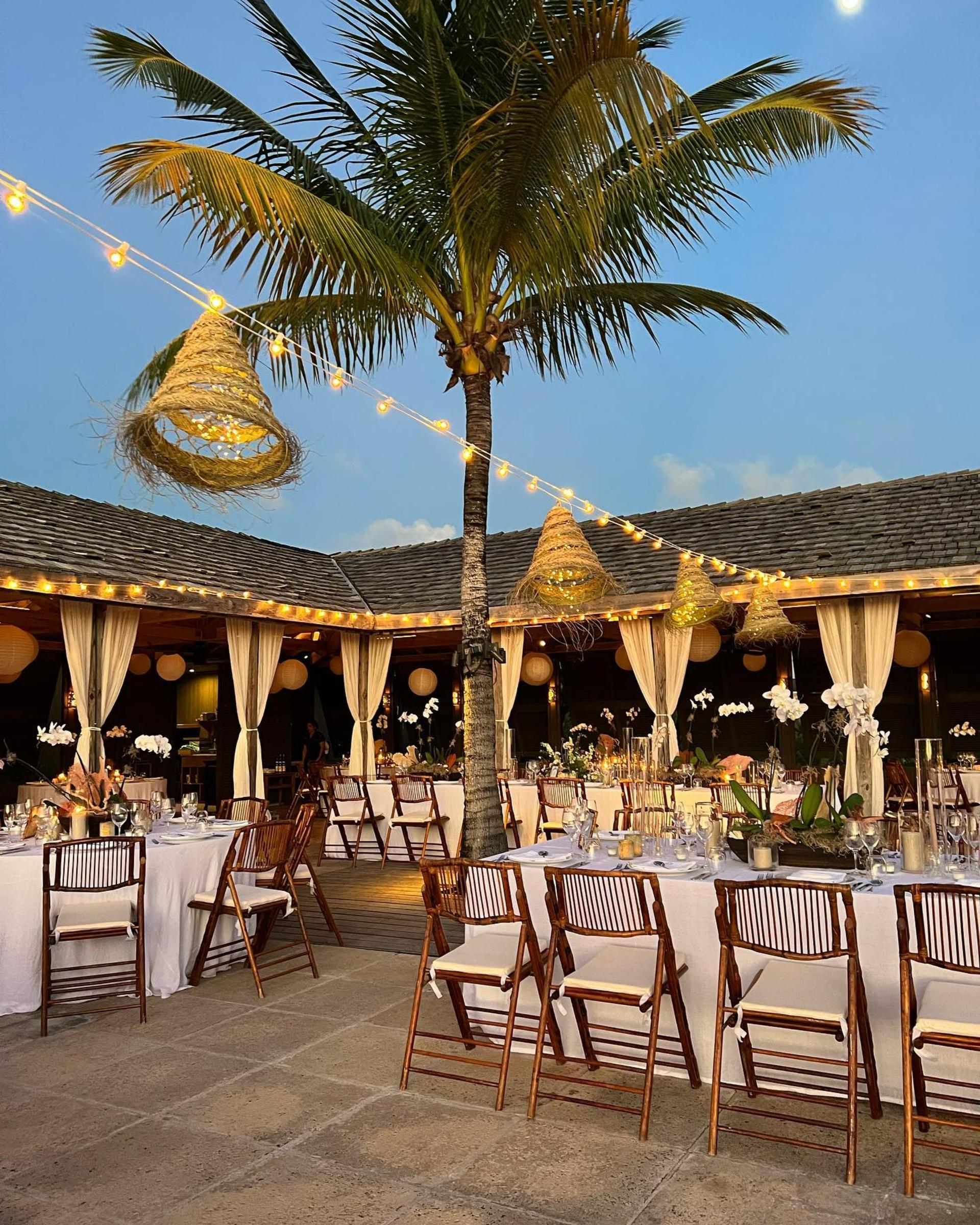 Lotus Restaurant (Outdoors) 