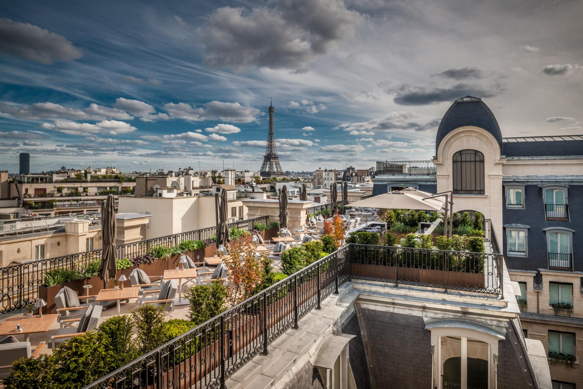 Full Buyout of L'Oiseau Blanc