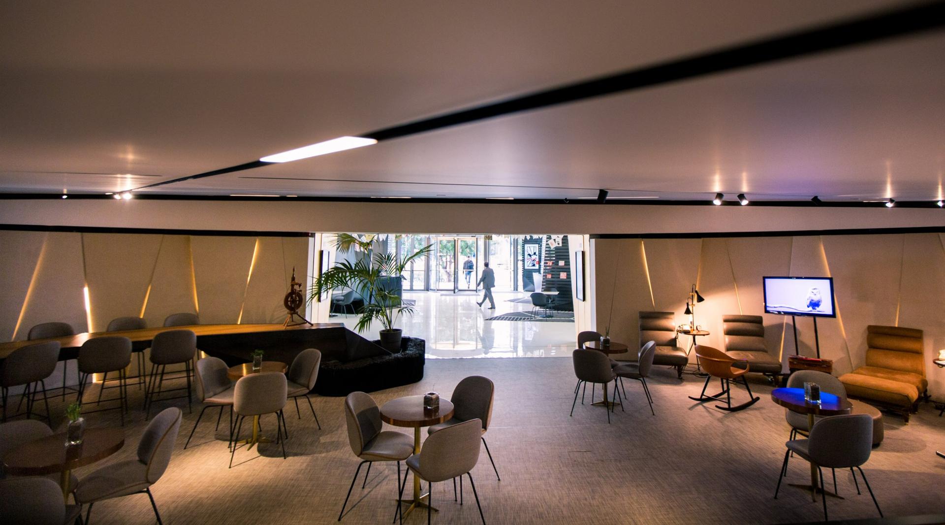 Restaurant-Bar-Cafe