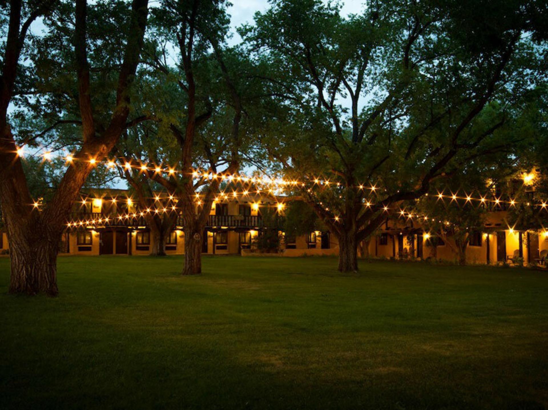 Condos Courtyard