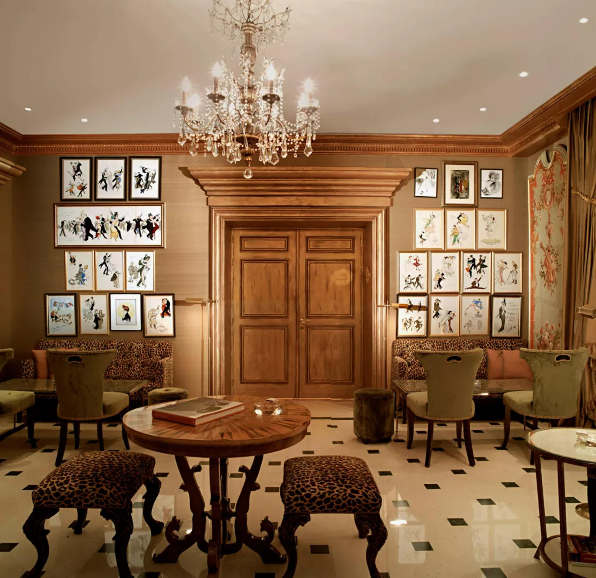 Le Petit Salon
