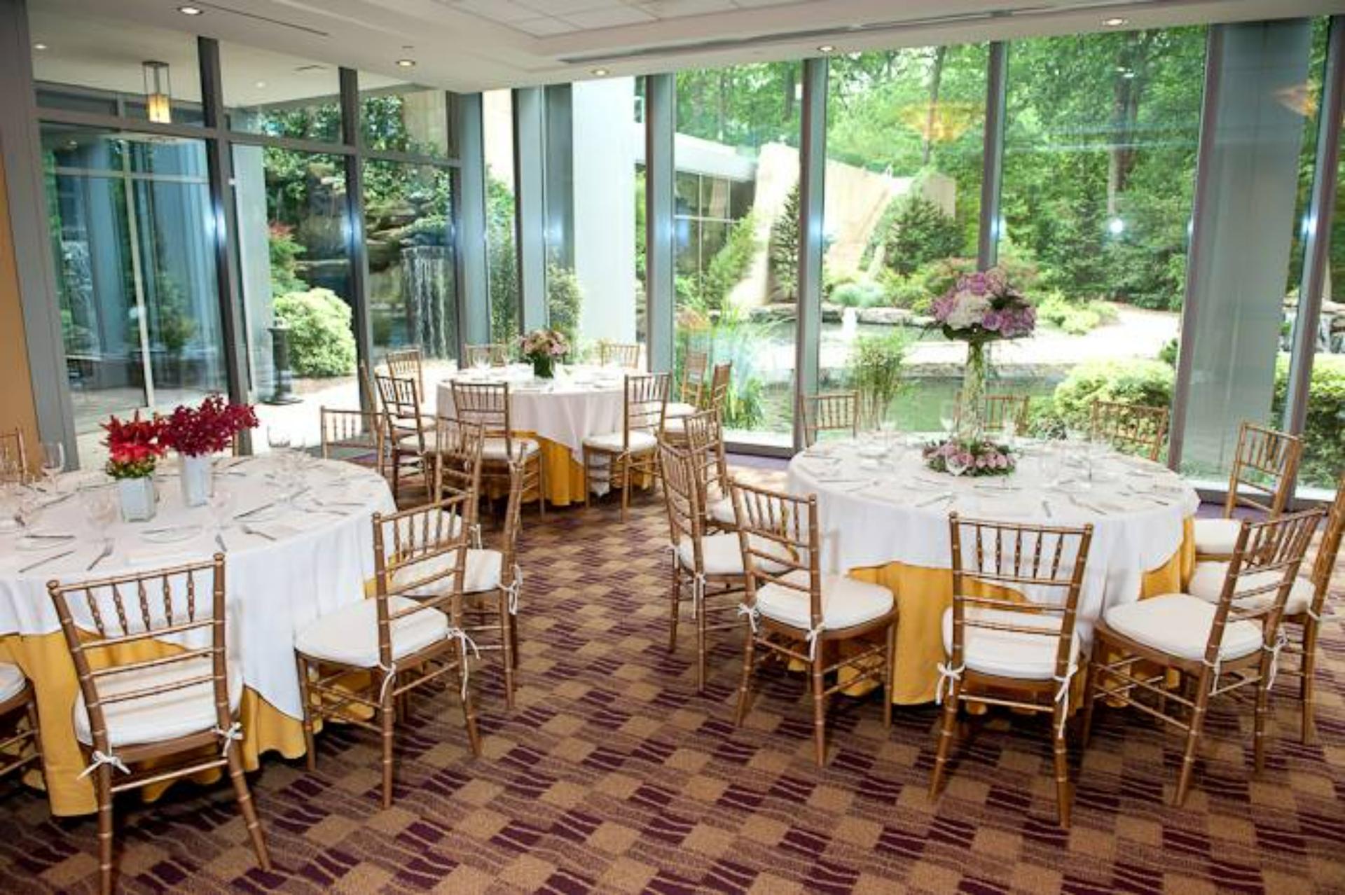 ​​Koi Room