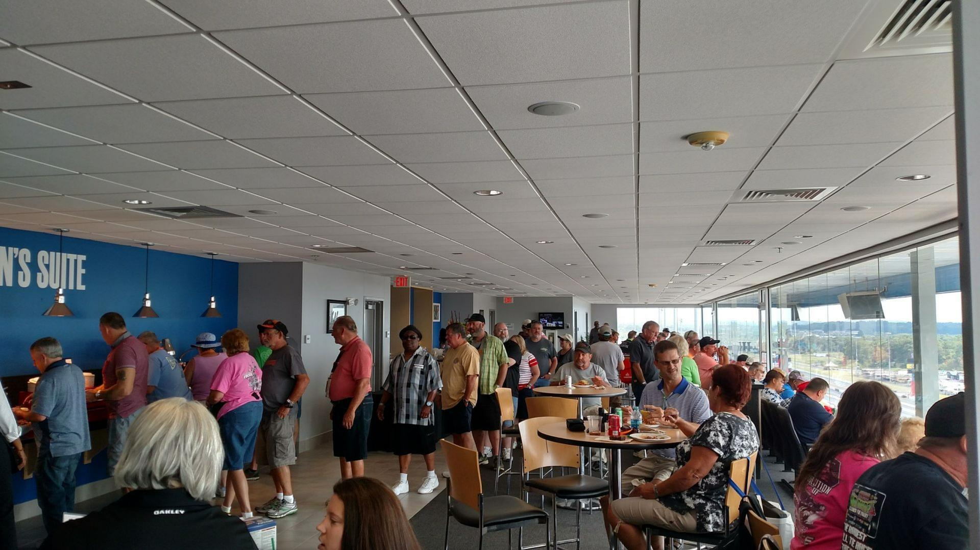 zMAX Dragway Suites