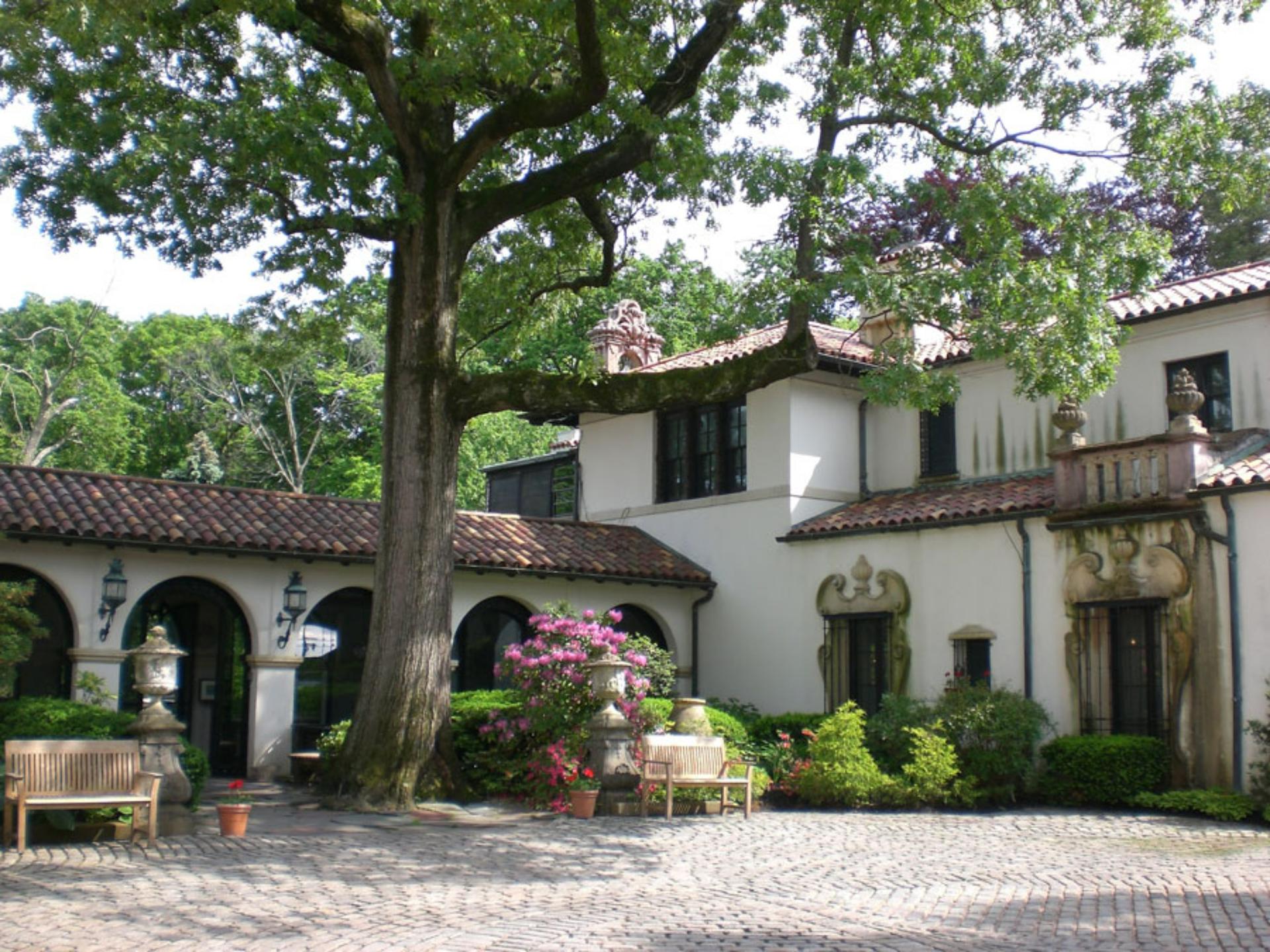 Vanderbilt Museum Courtyard