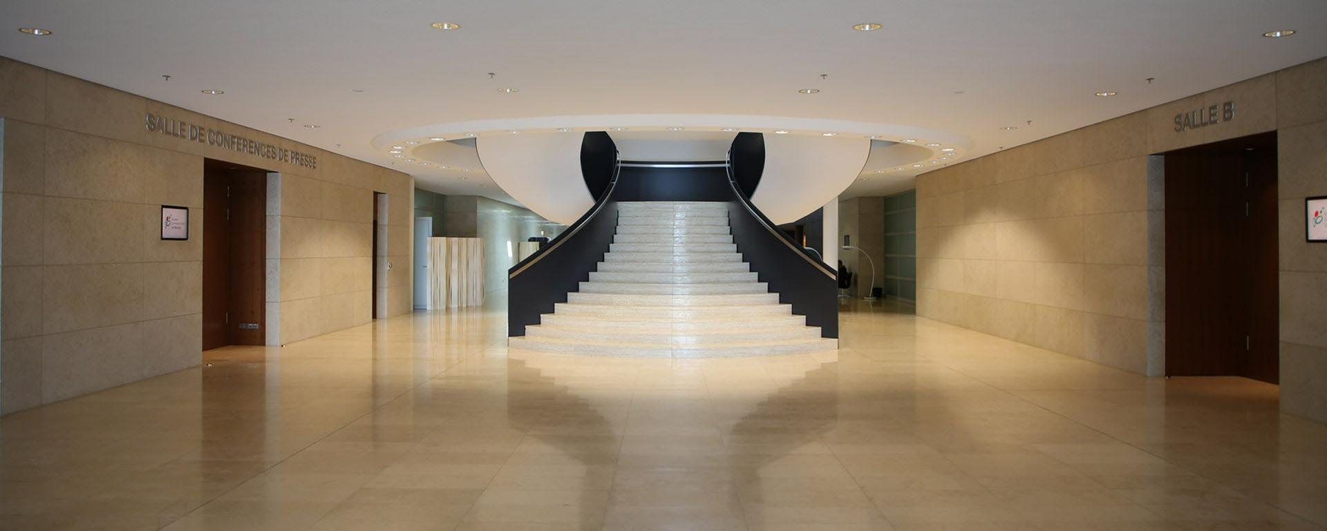 Foyer C & 2