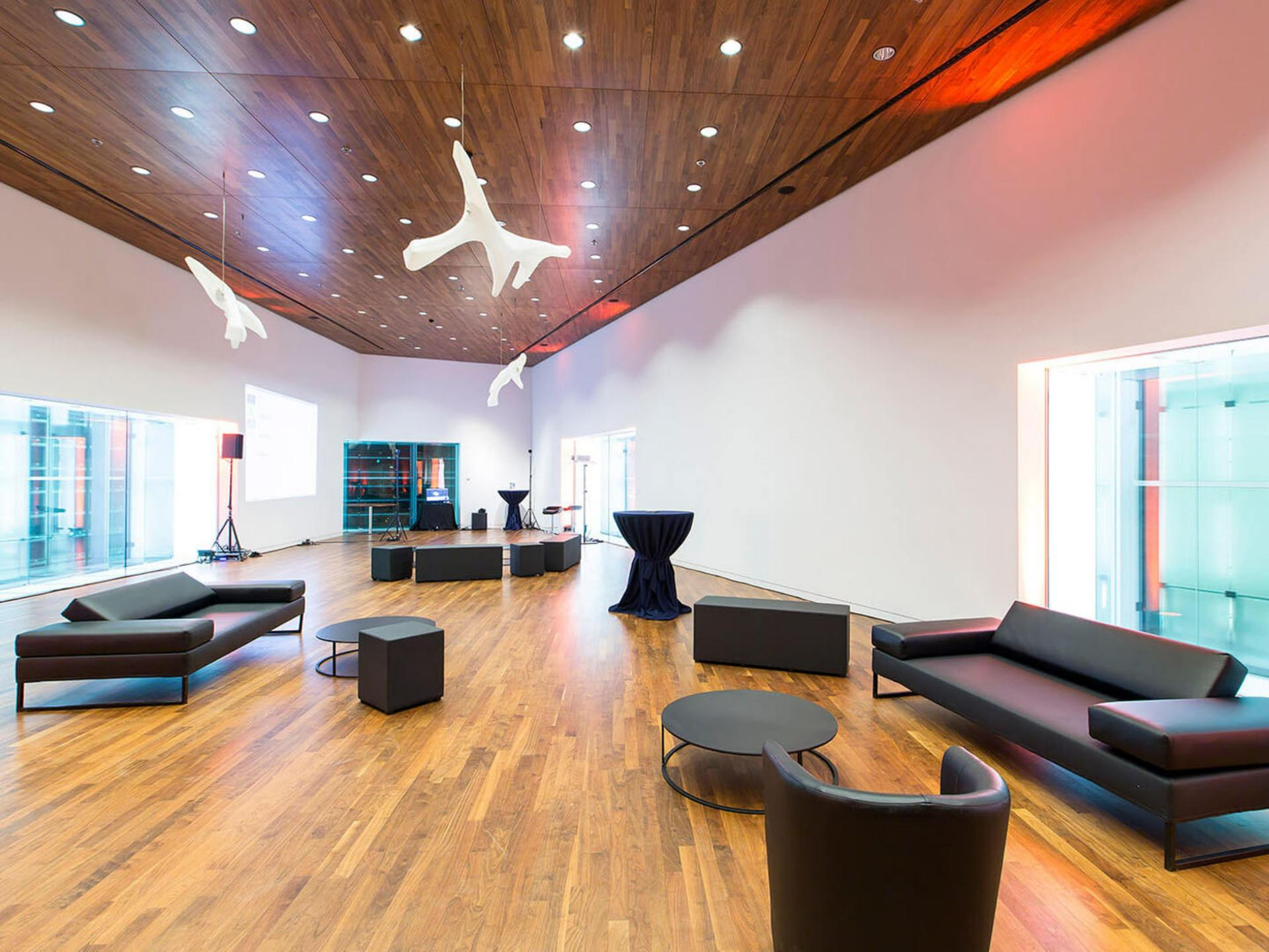 Banquet Room 