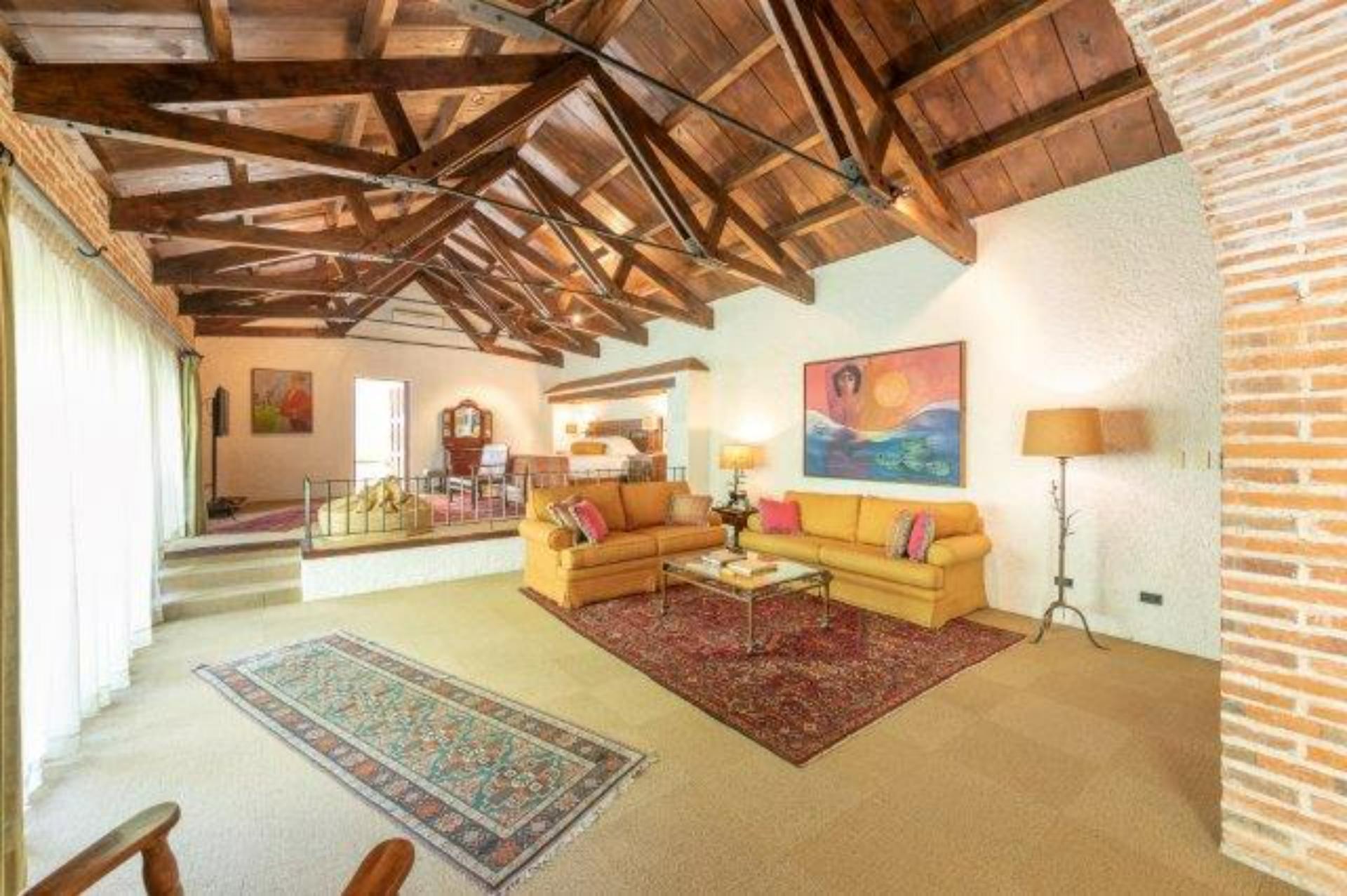 Full Buyout of Hotel Casa Santo Domingo
