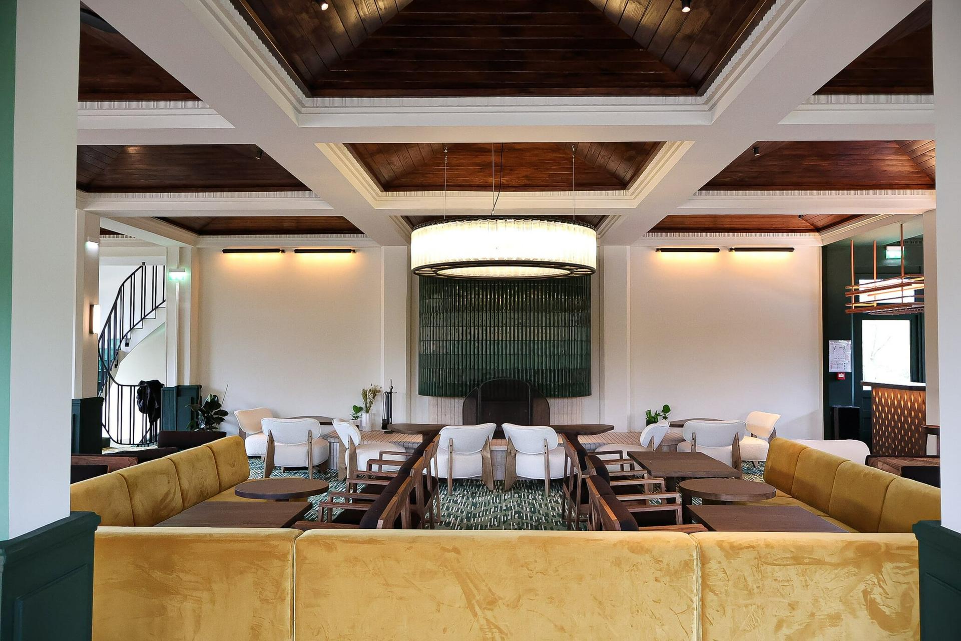 Full Buyout of Le Chalet des Îles