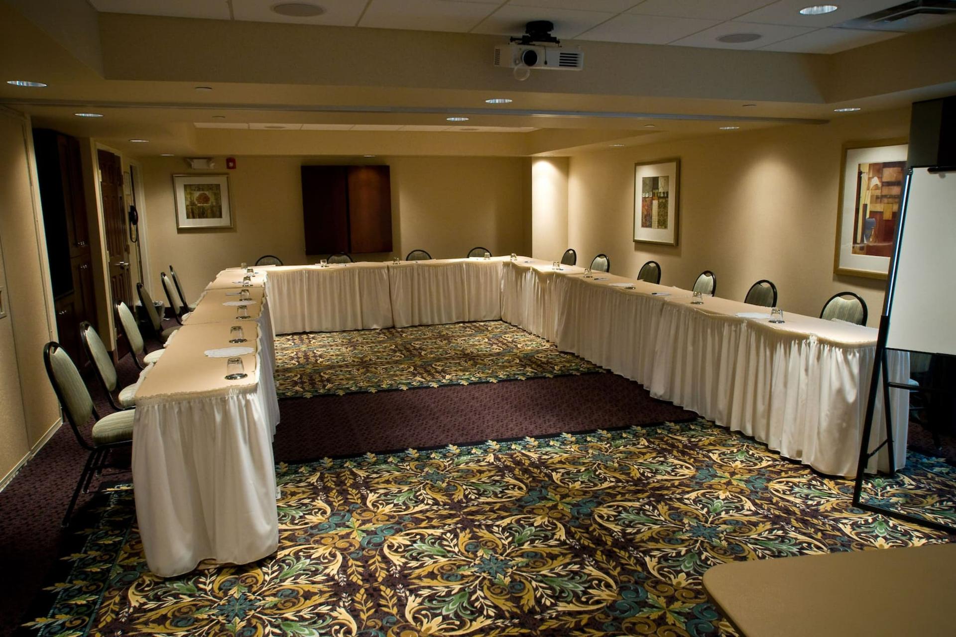 Meeting Rooms 