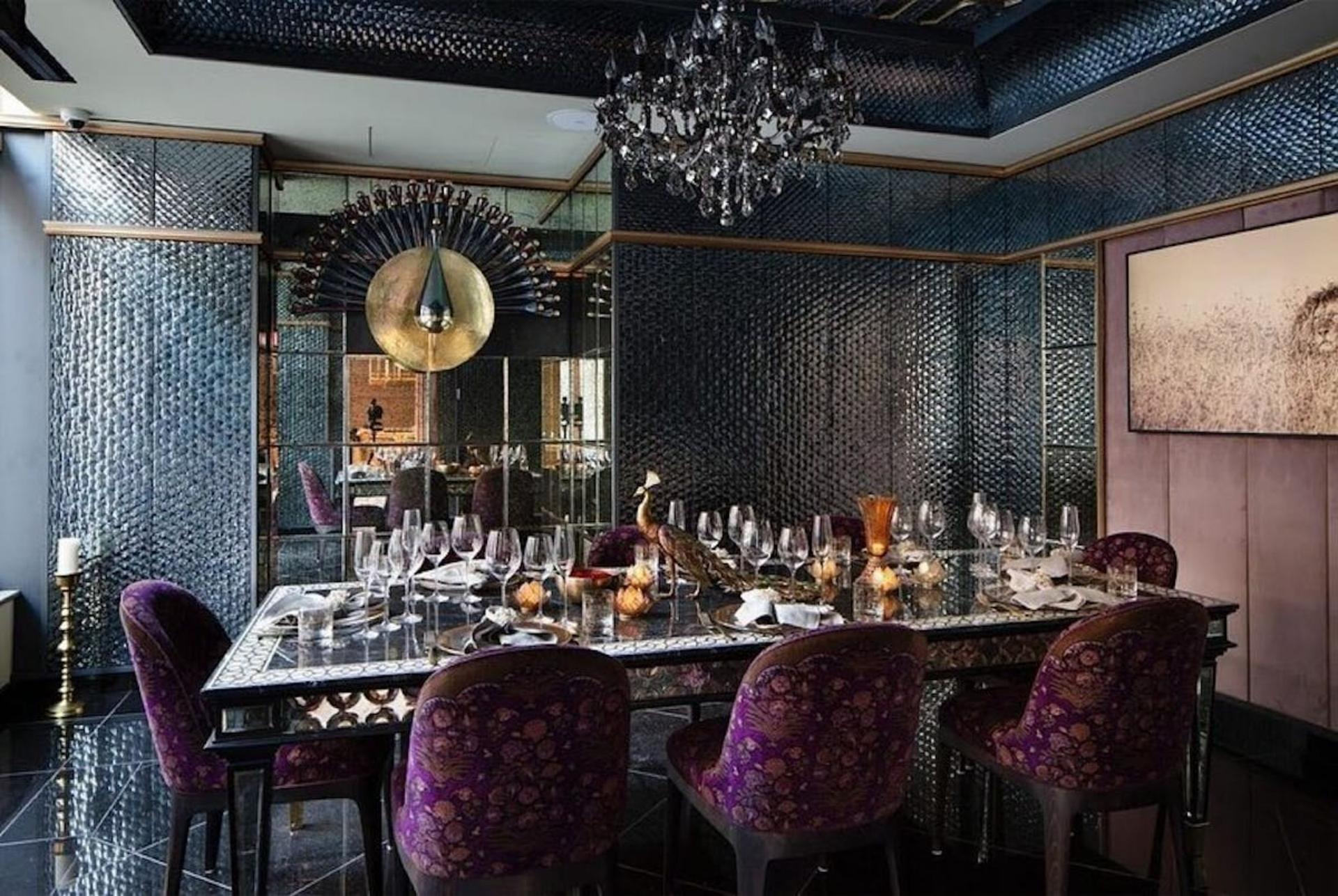 Sheesh Mahal