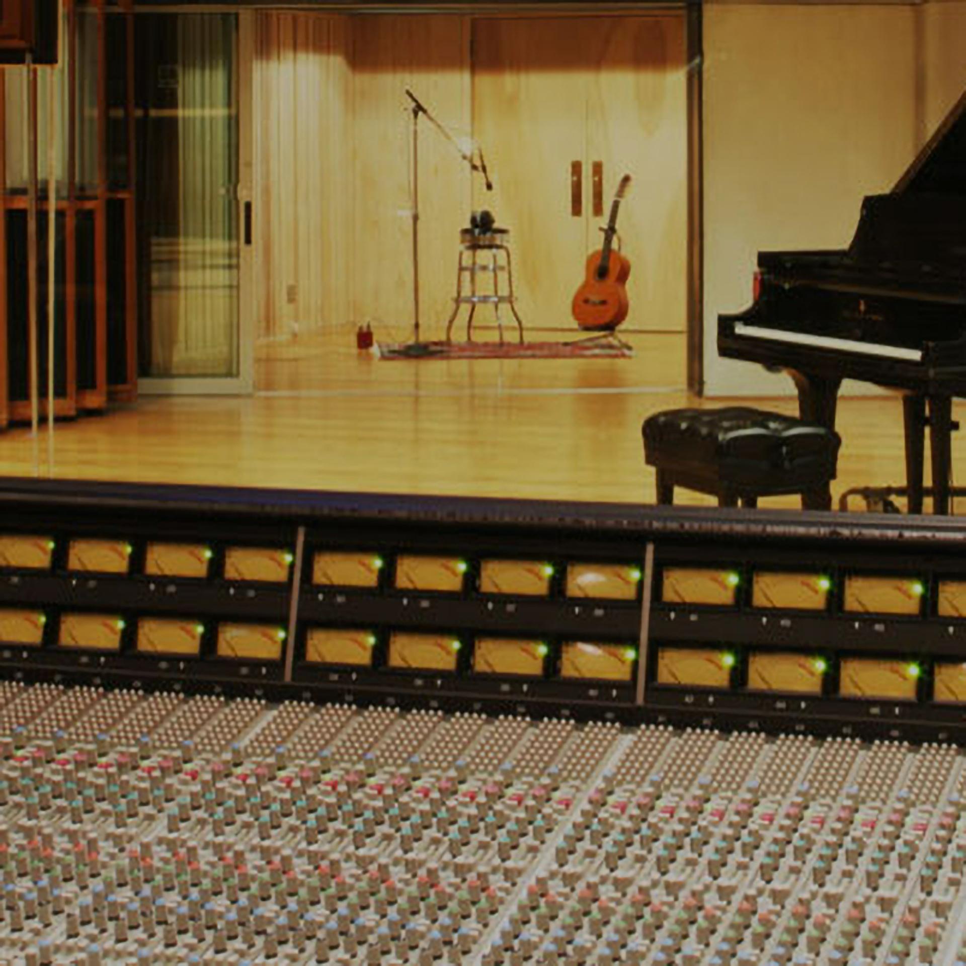 Studio D