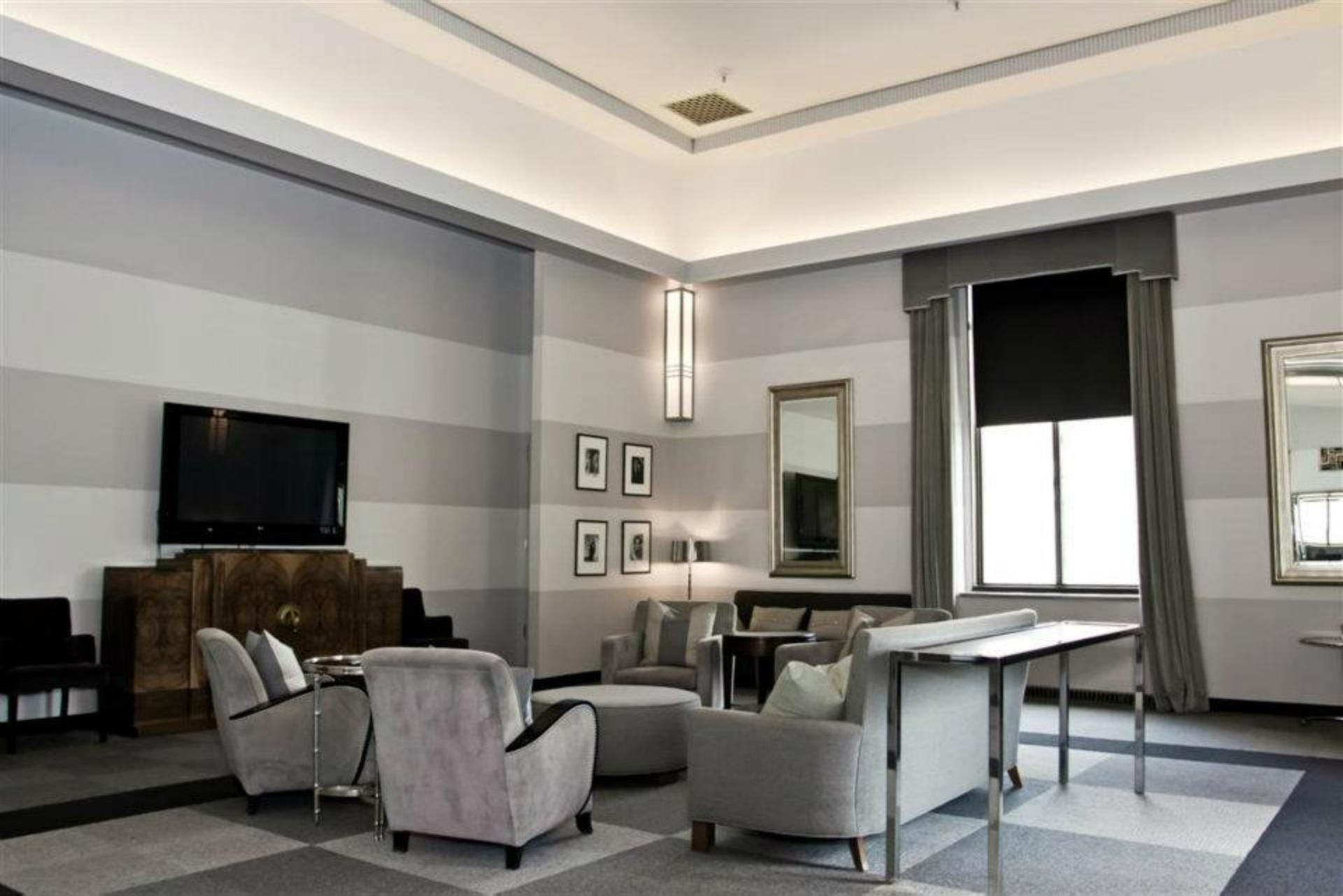 Clipper Room