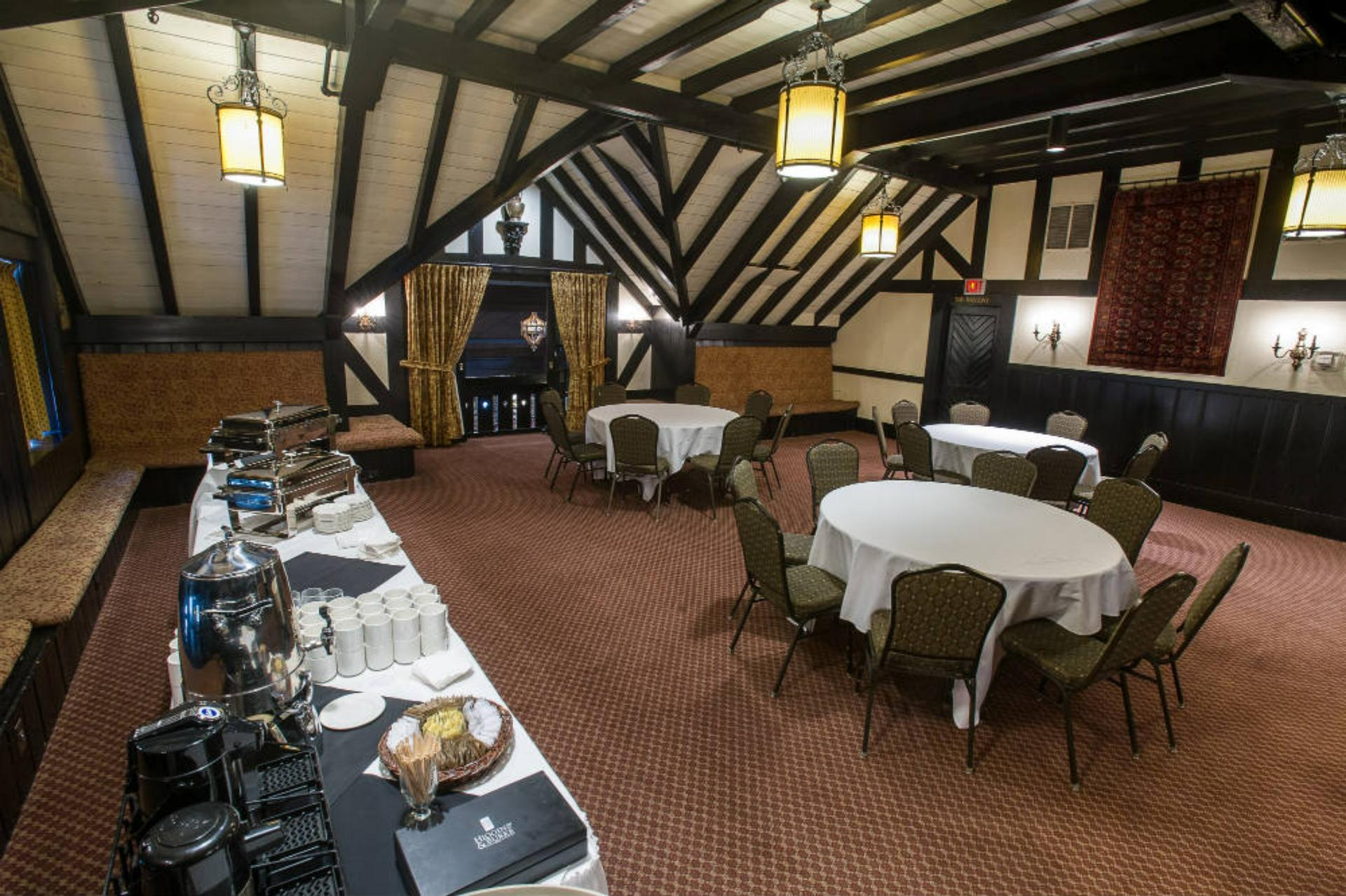 Garret Room