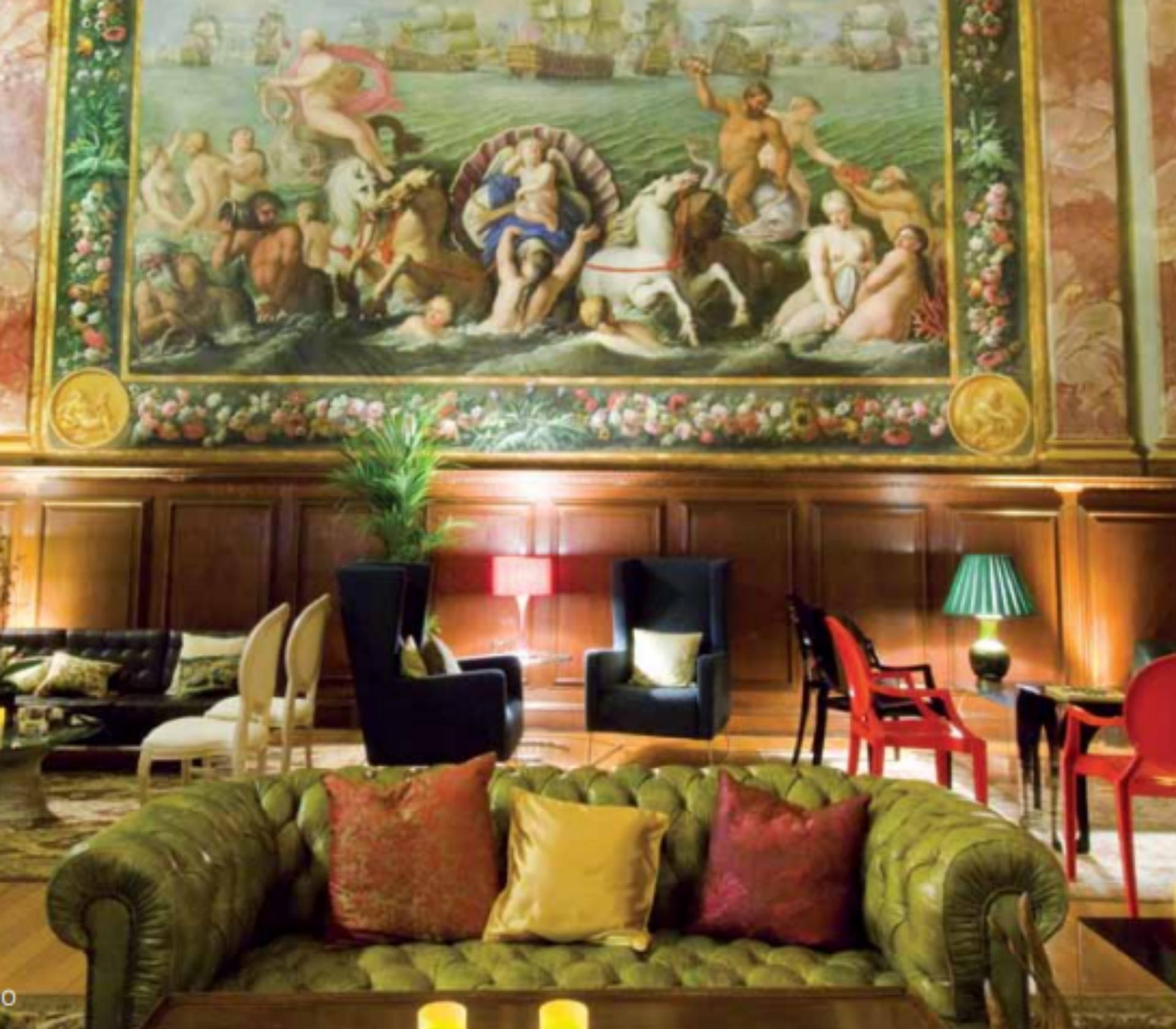 Queen’s Drawing Room