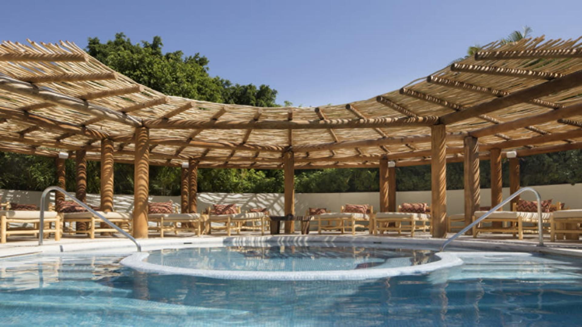 Tamai Jacuzzi