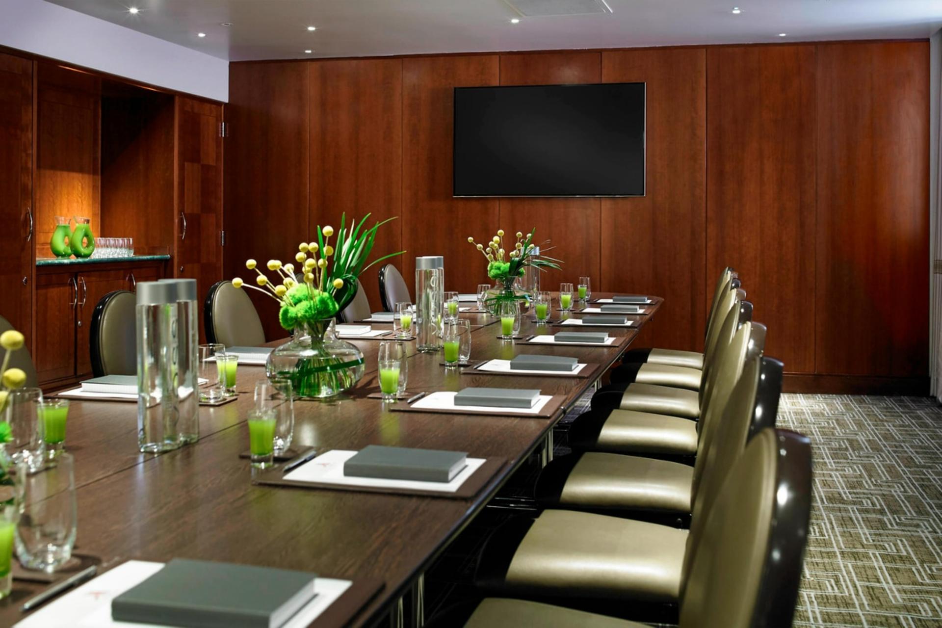 Hyde Park Suite	