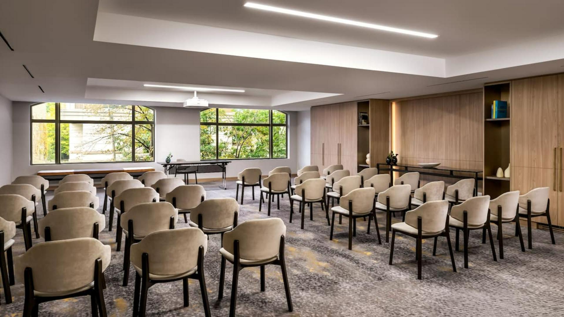 Salon B