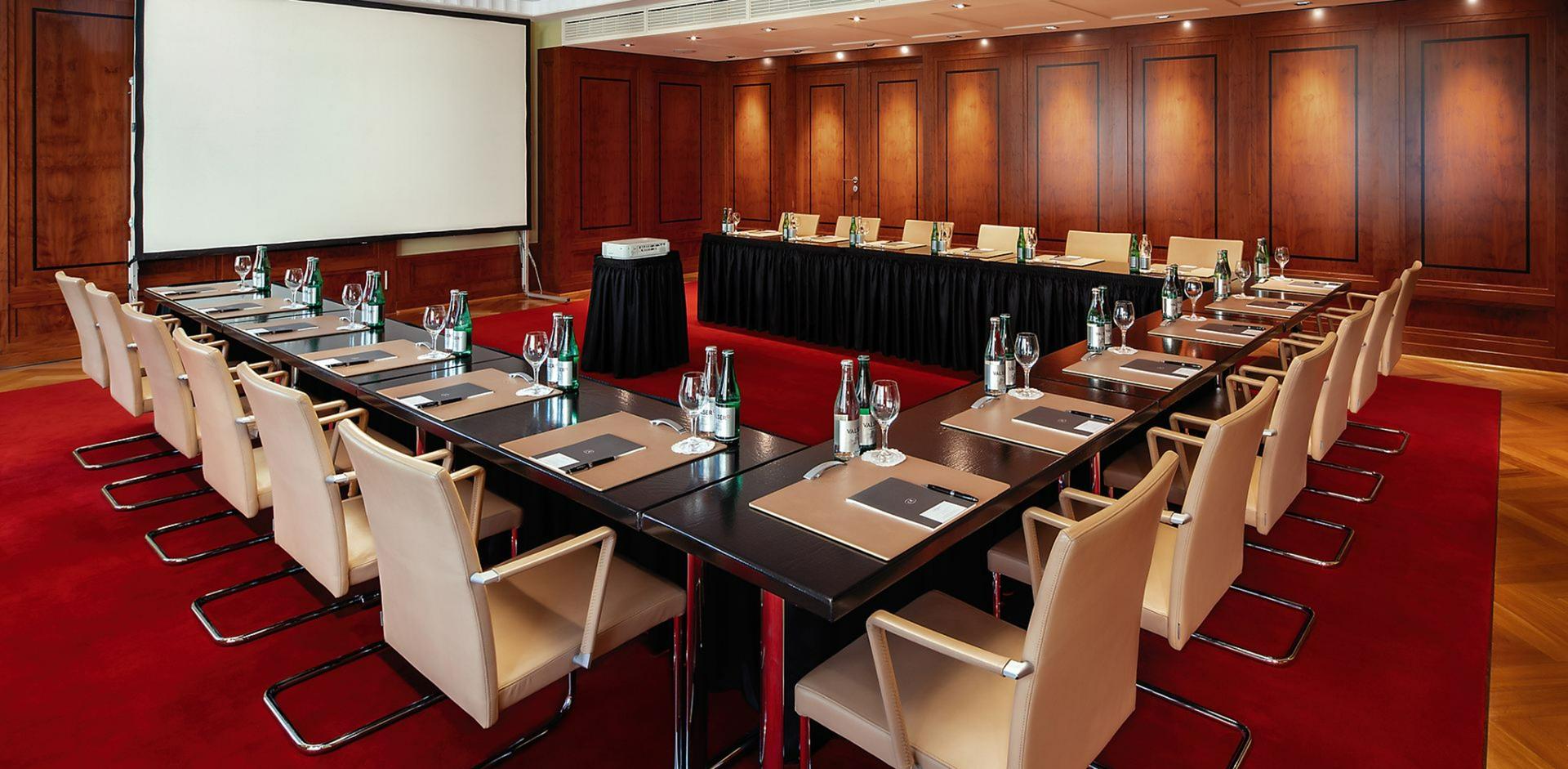 Salon Taut