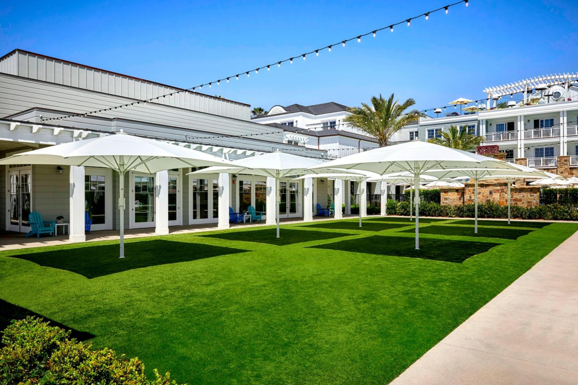 Lido Lawn	