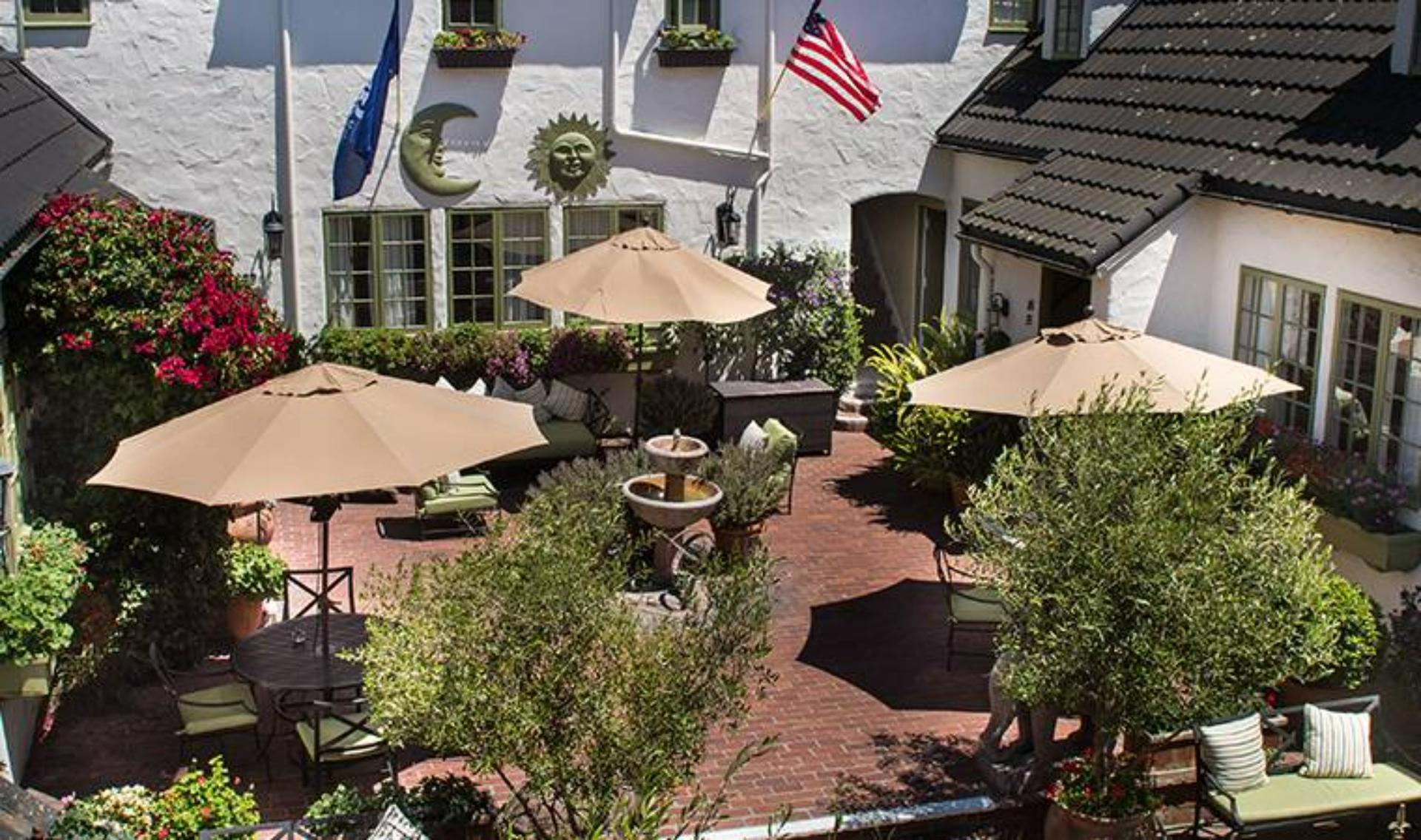 L’Auberge Courtyard