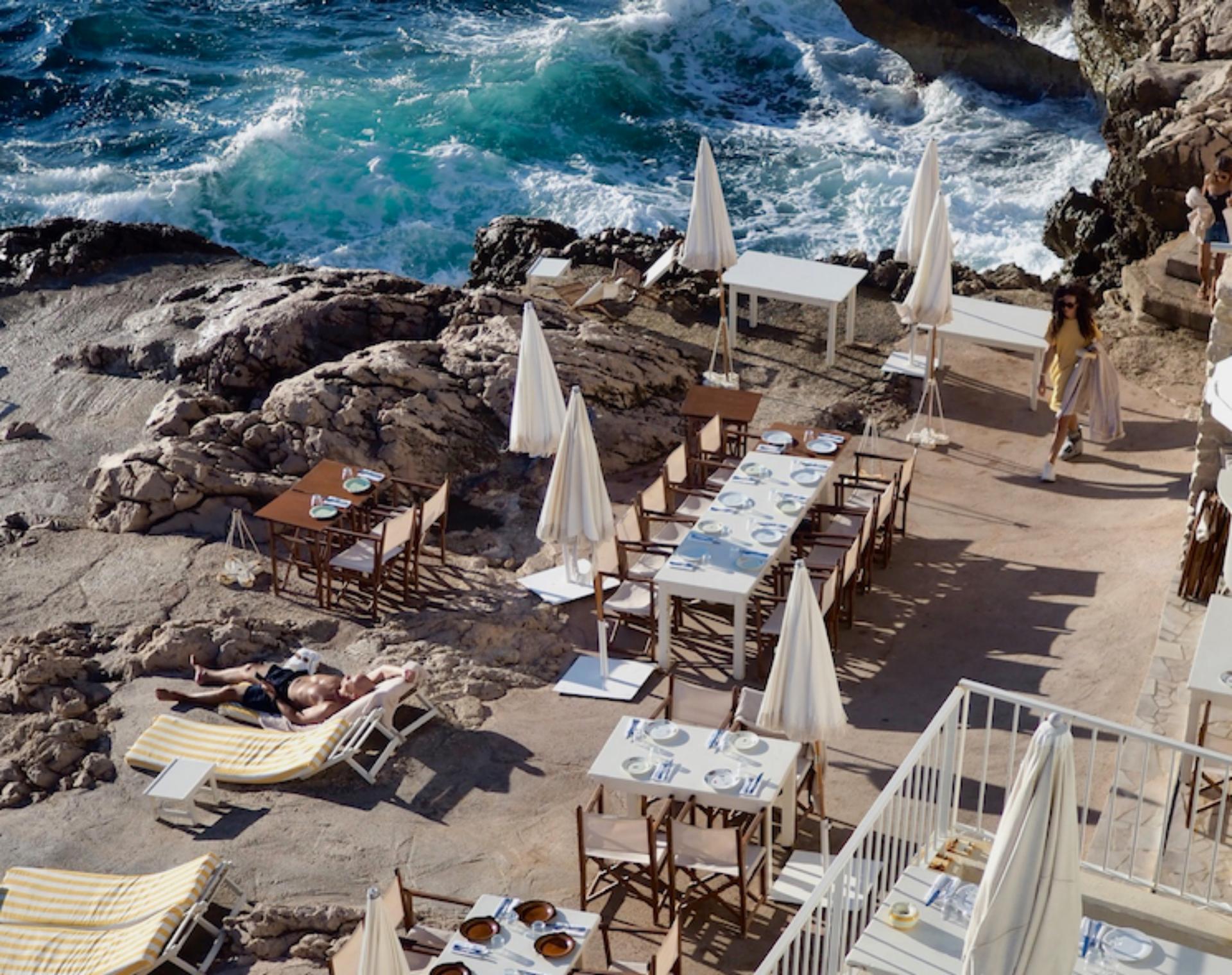 Full Buyout of Tuba Club - Cabanons et Restaurant