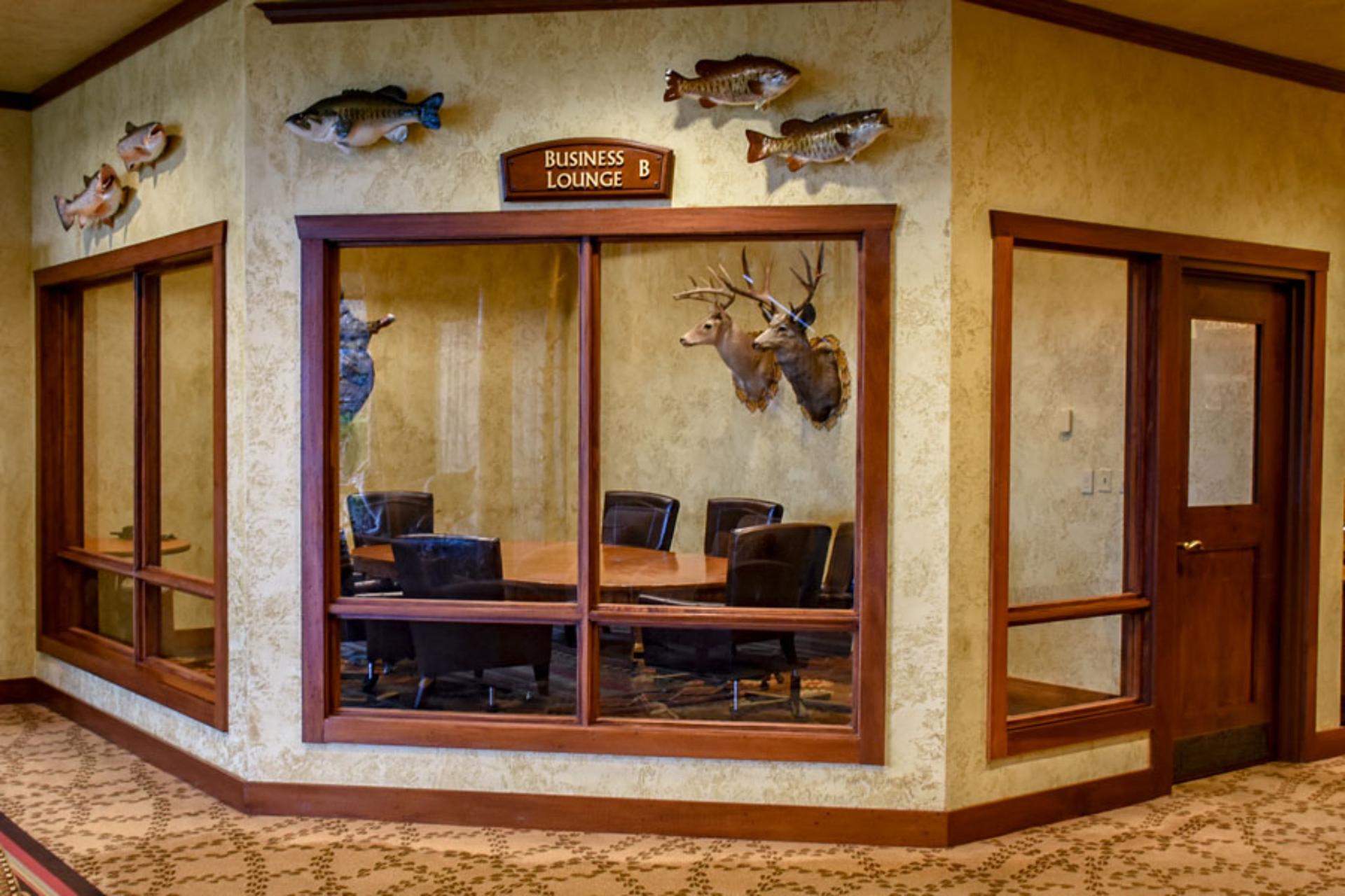 Business Lounge B
