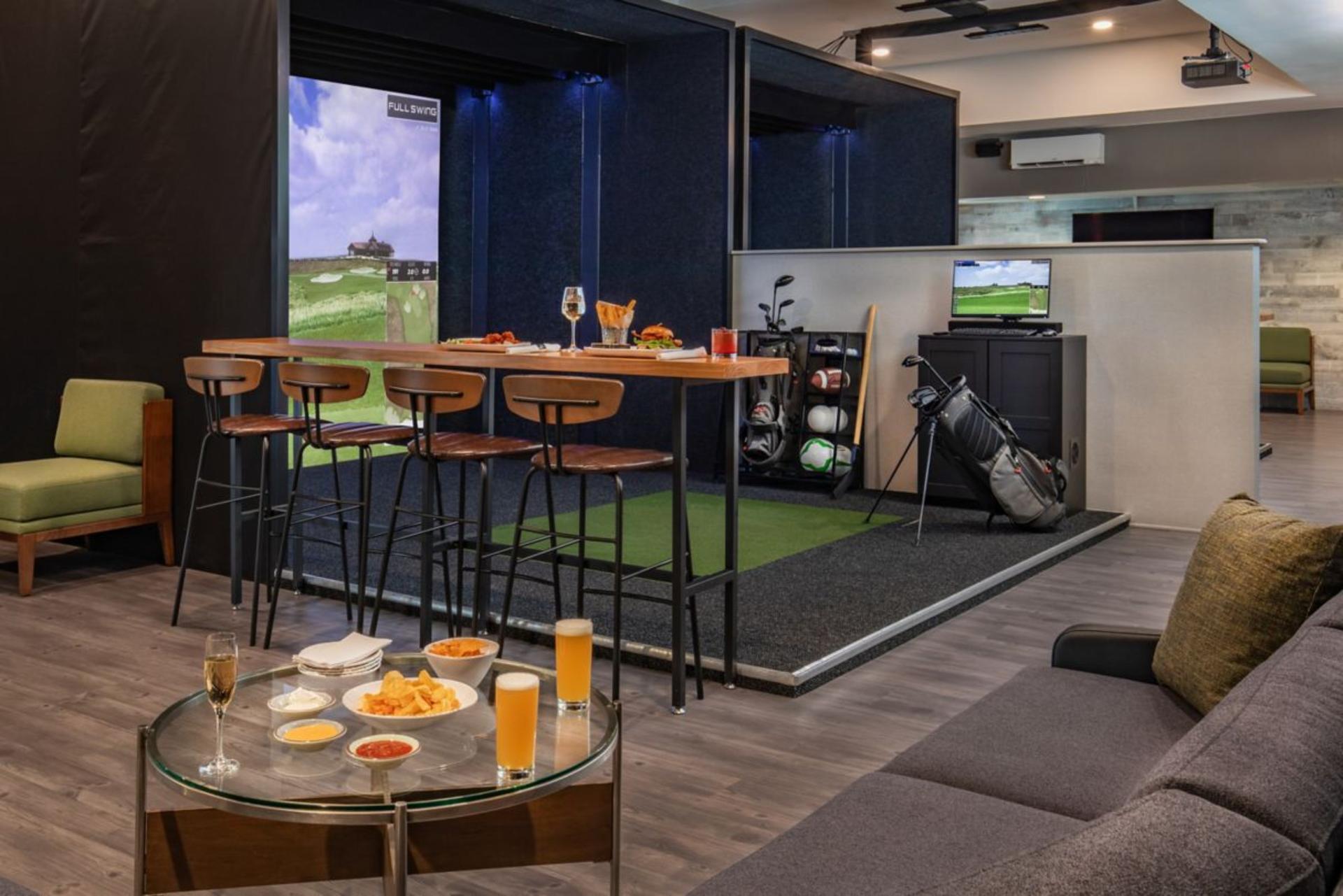 Topgolf Swing Suites