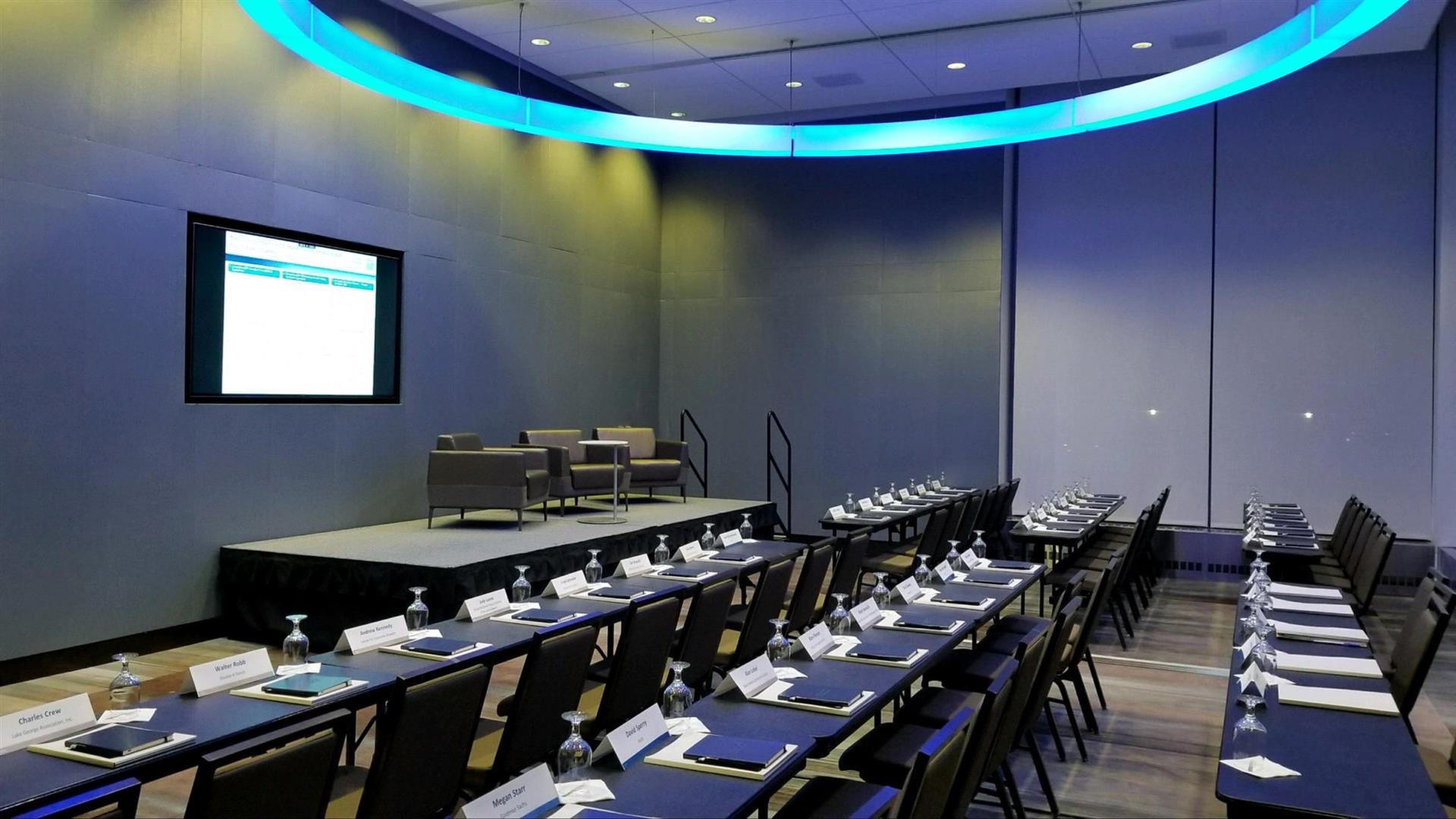 Capital Room