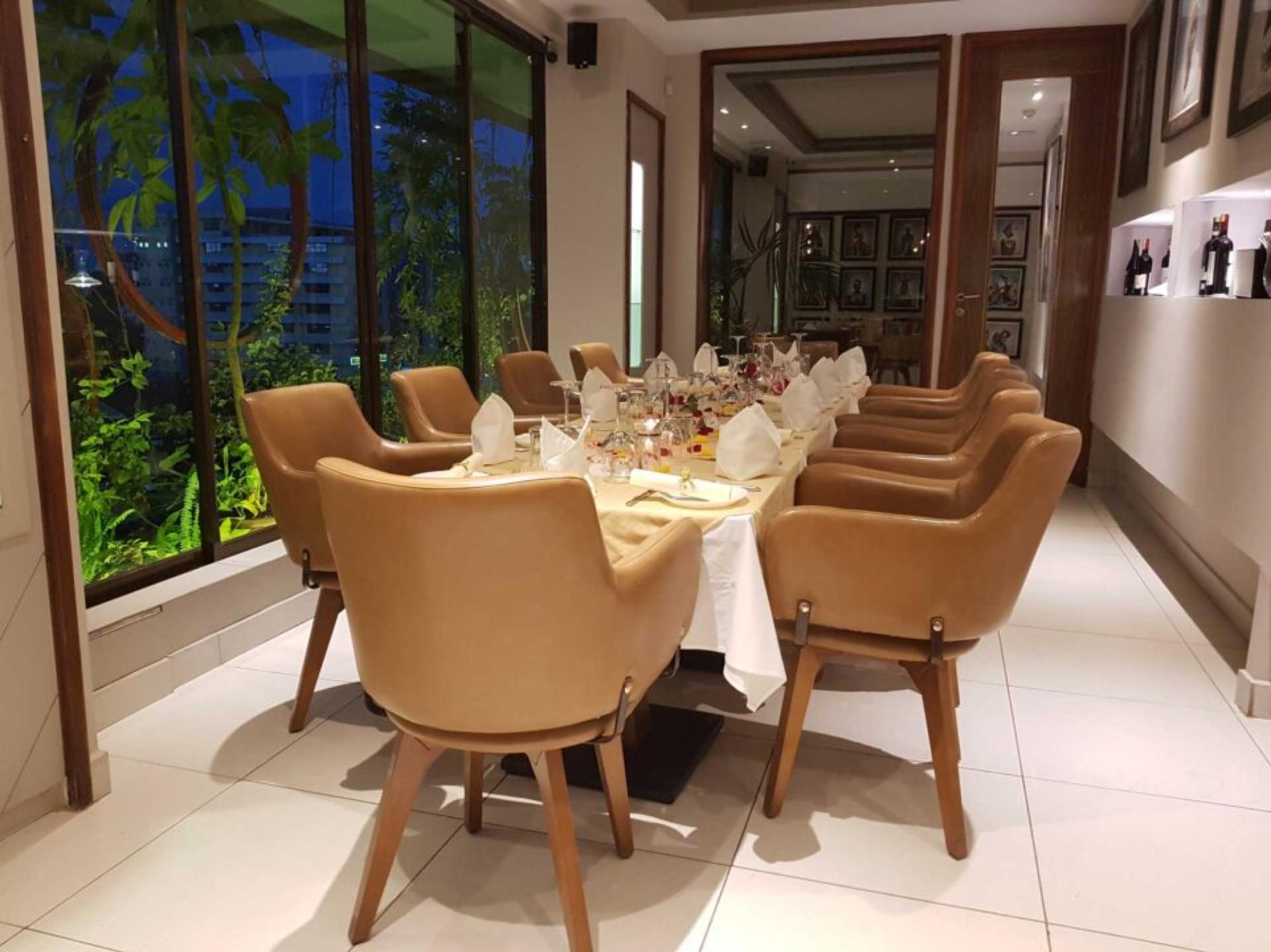 Private Meeting Rooms