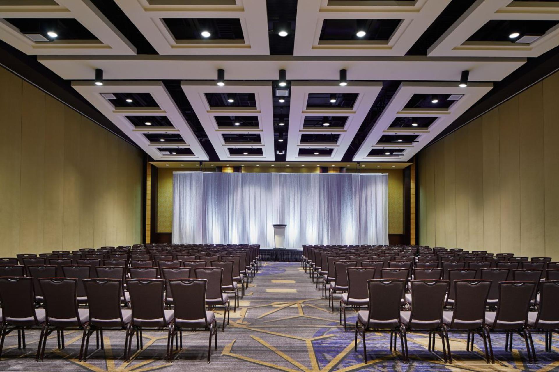 Salon C