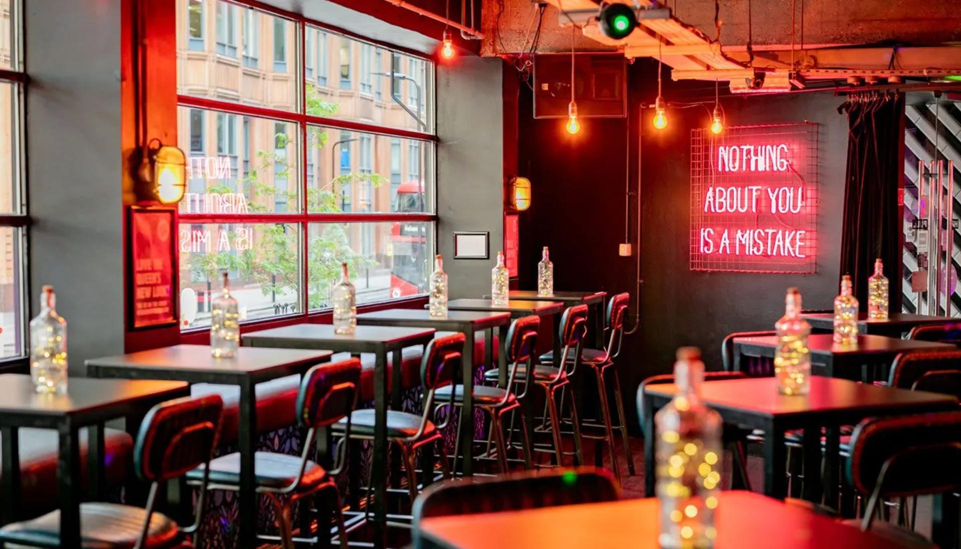 Full Buyout  Queen of Hoxtonof 