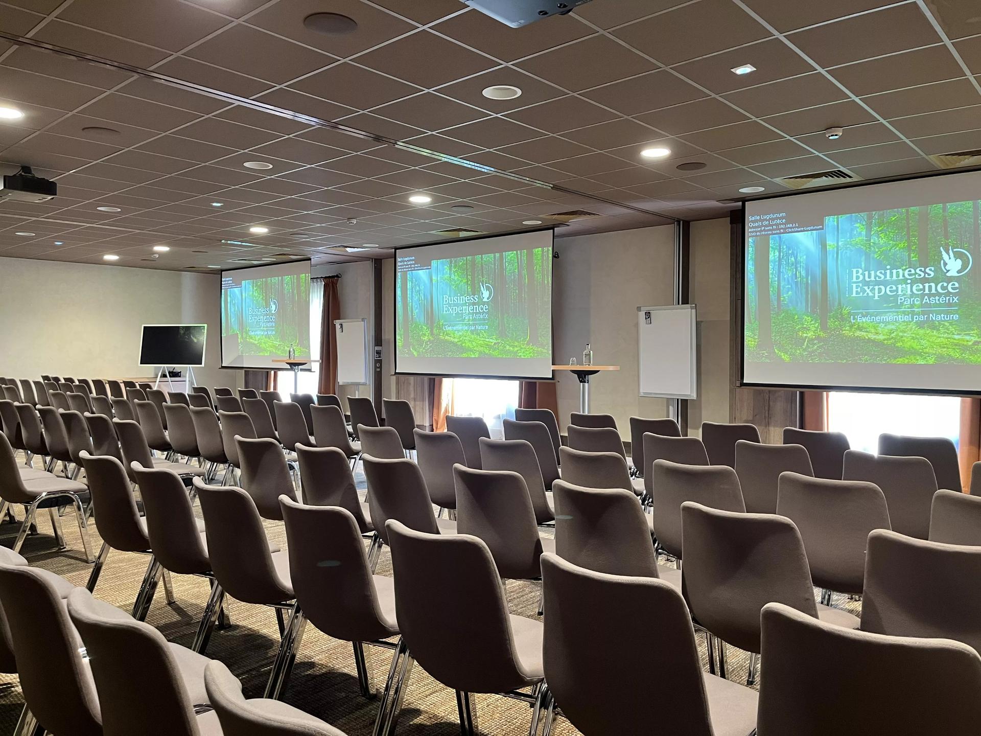 Grand Massilia Room