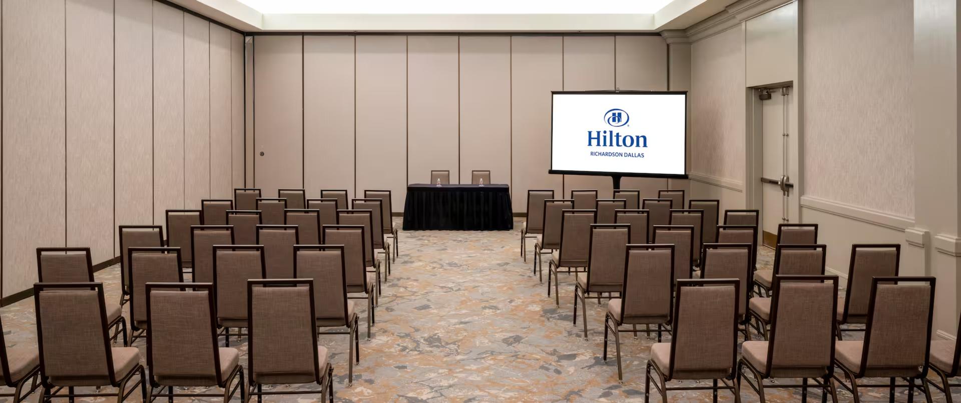 Salon EF