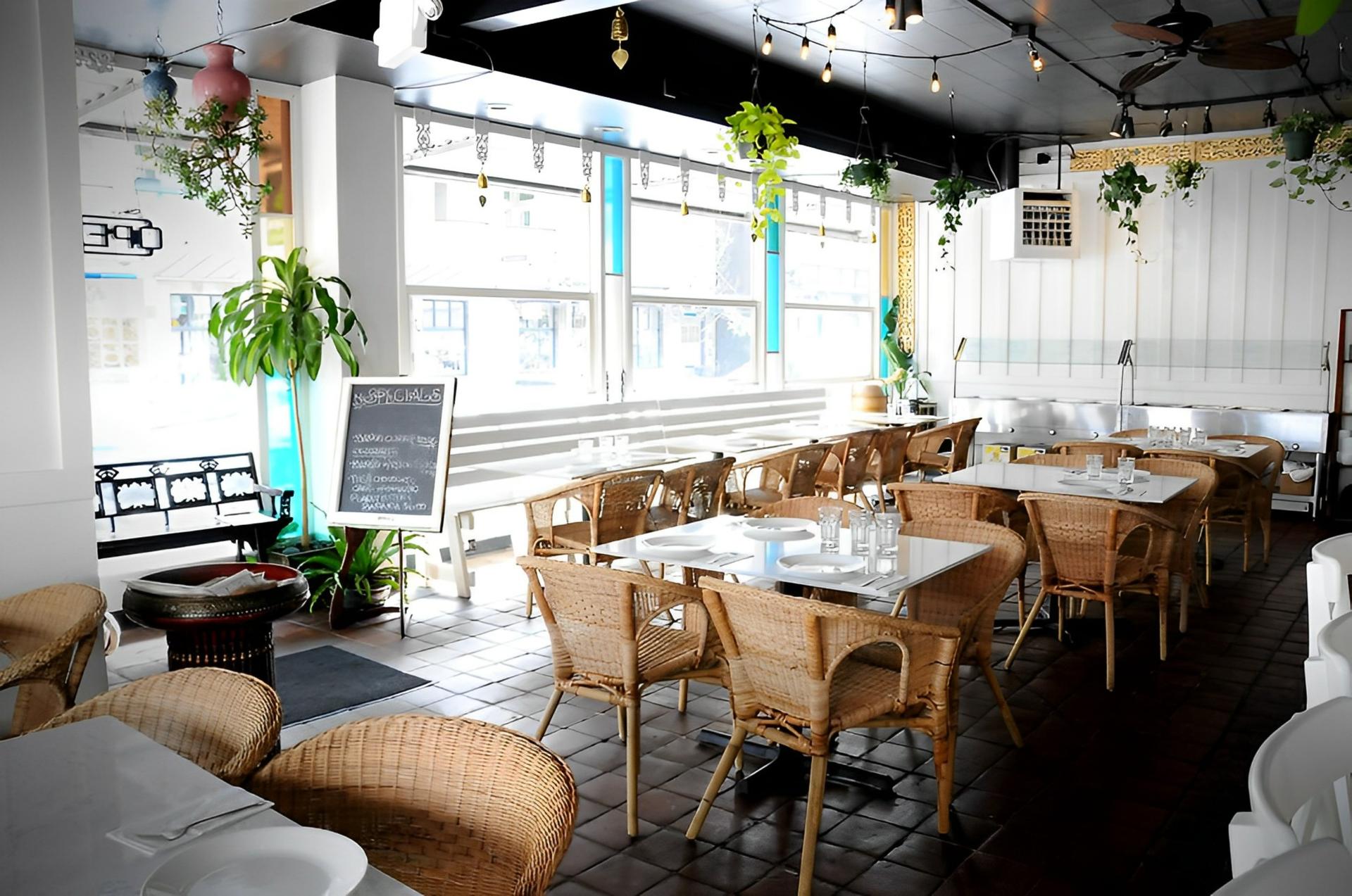 12 Vegan Restaurants In Seattle That Even Non-Vegans Need To Try