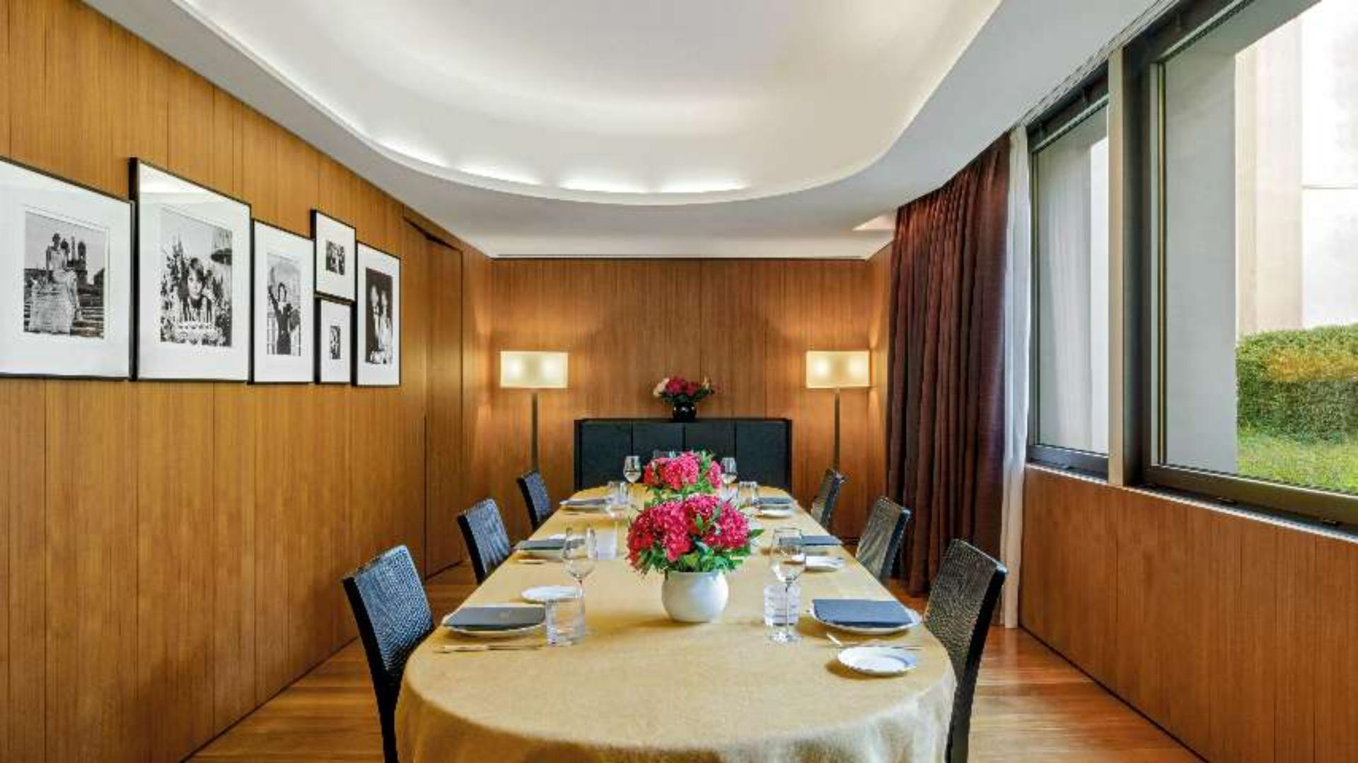 Boardroom 1 