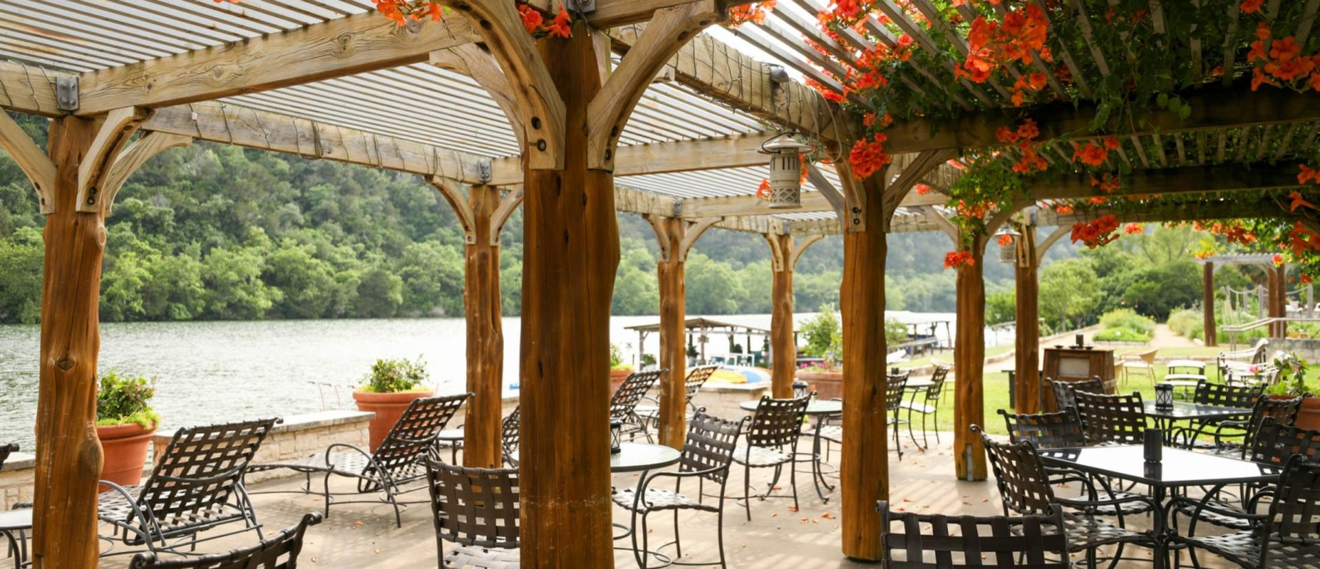 Lakeside Arbor