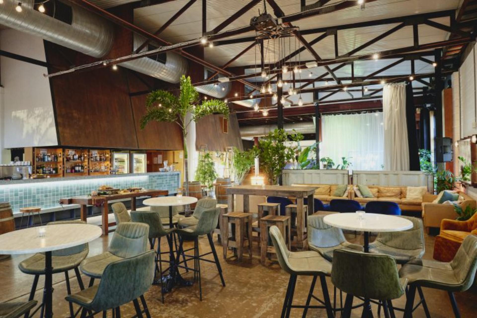 Bar Lounge