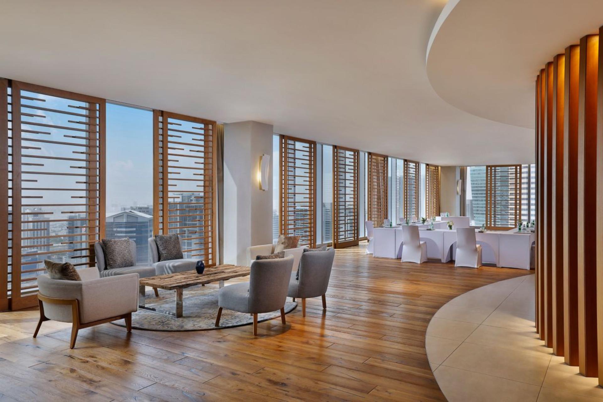 Astor Lounge