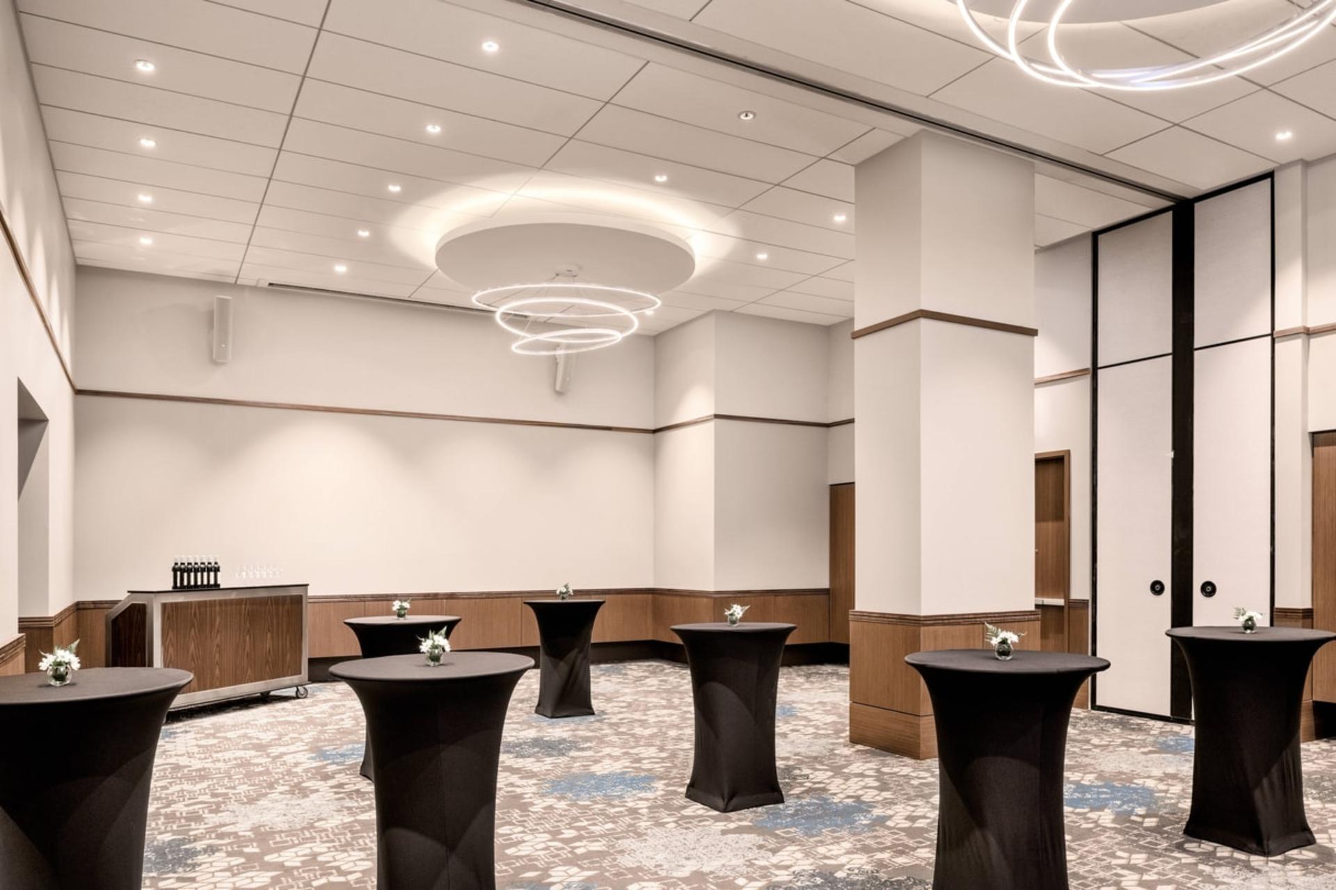 Boulevard Room A