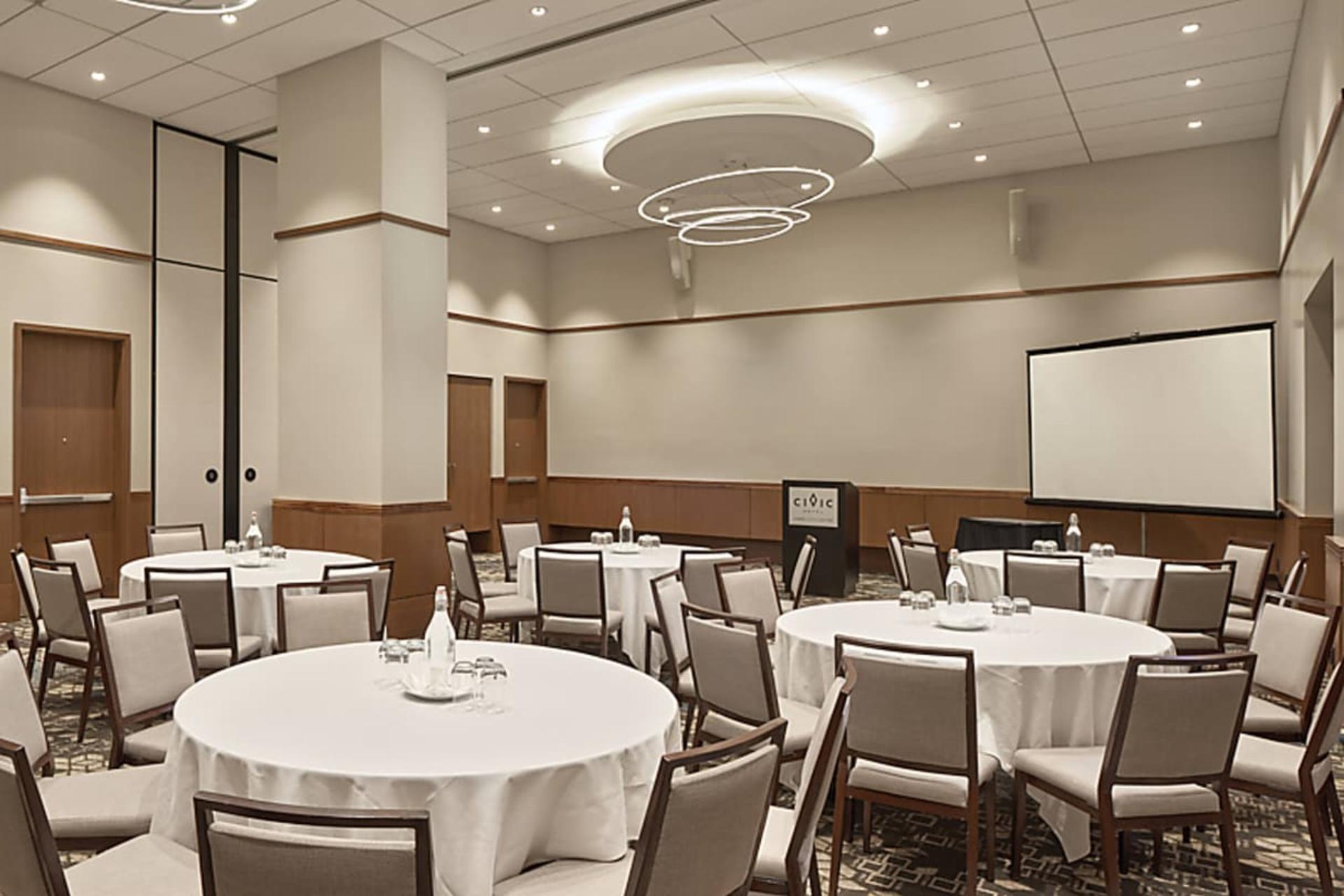 Boulevard Room B