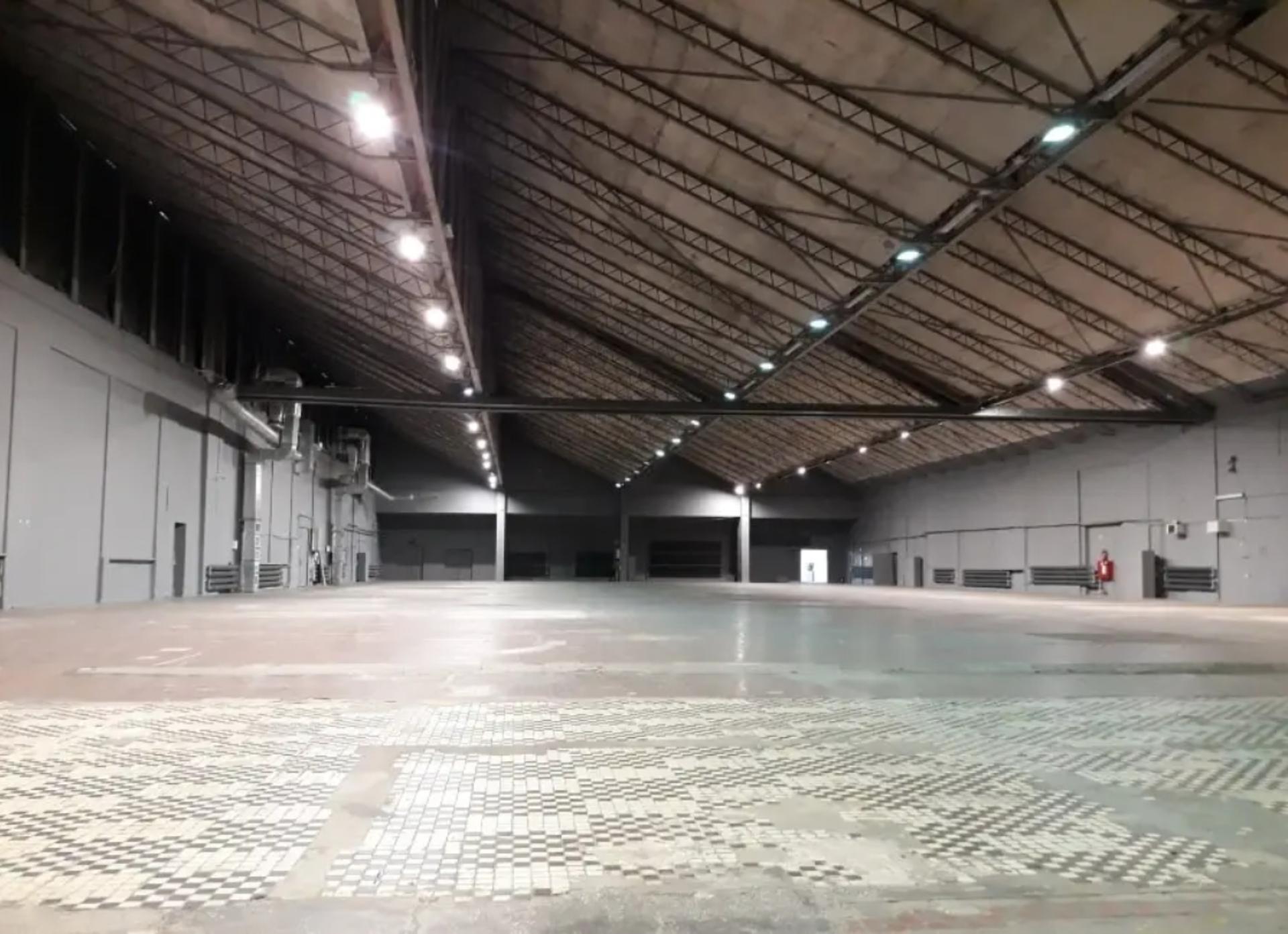 Hall 2, 500 m²