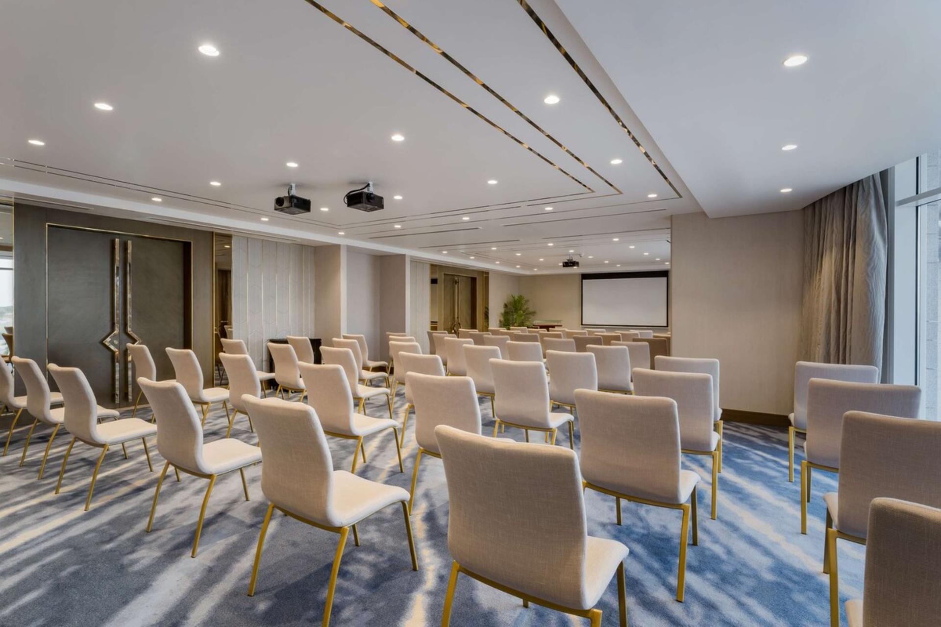 Eagle Meeting Room