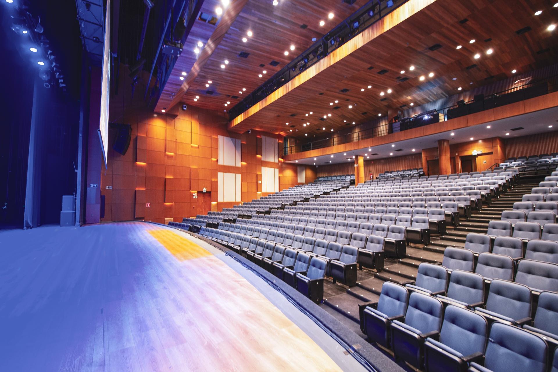 Full Buyout Of TheTeatro Opus Frei Caneca