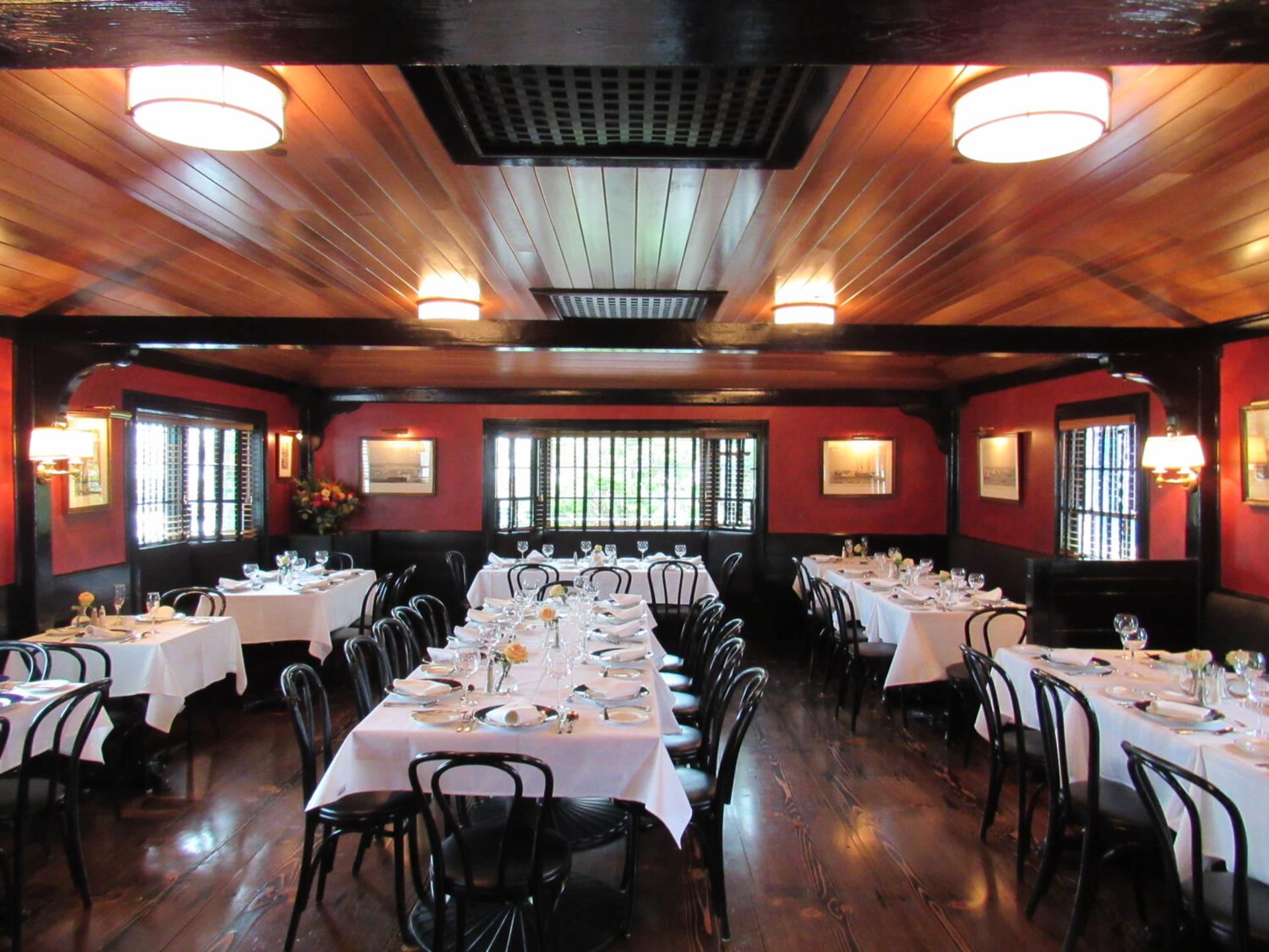 Commodore's Room