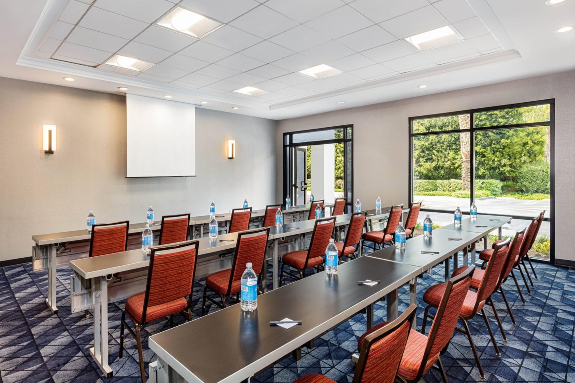 Sunrise Meeting Room