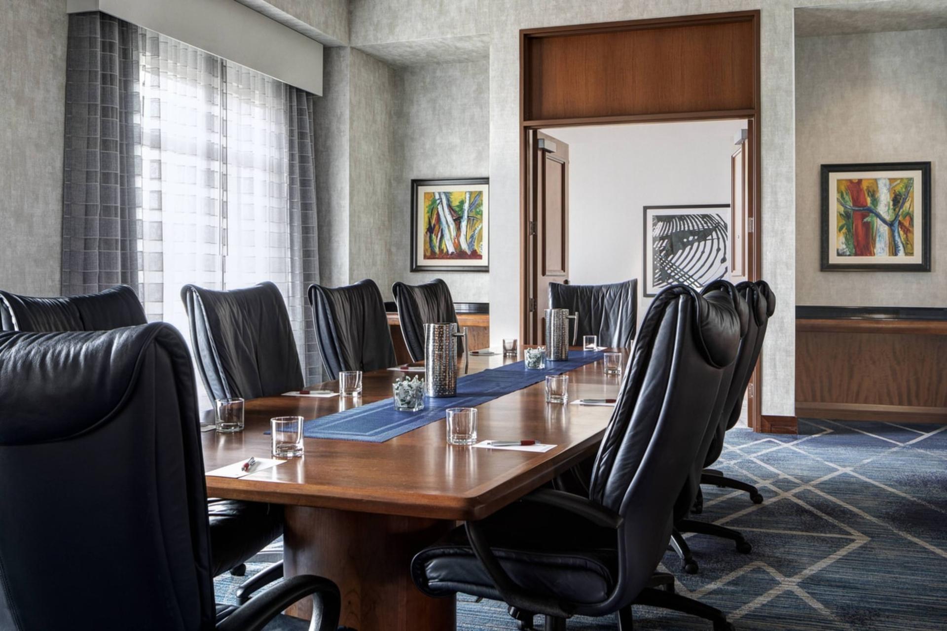 Conroe- Conference Room