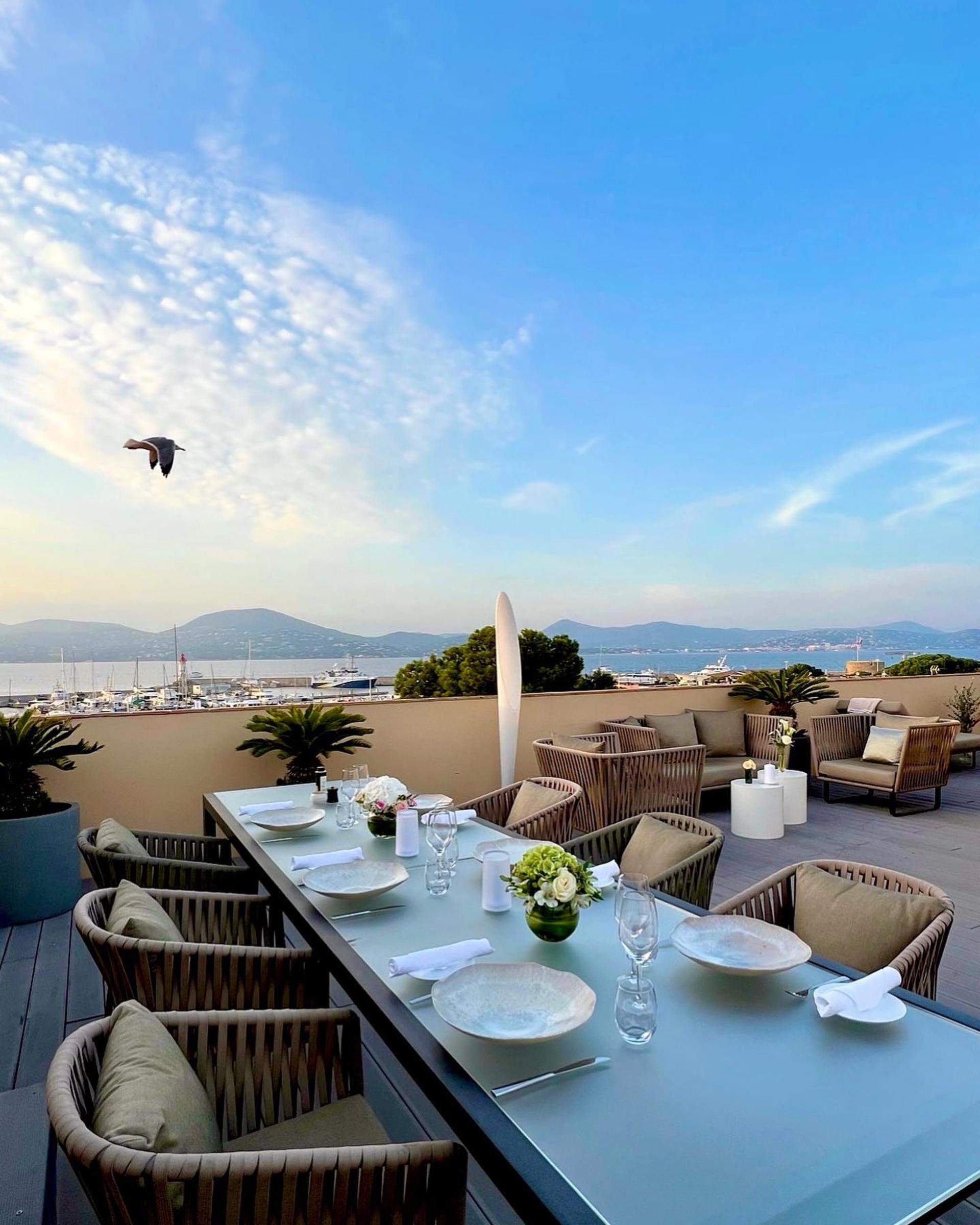 Rooftop Lounge Bar