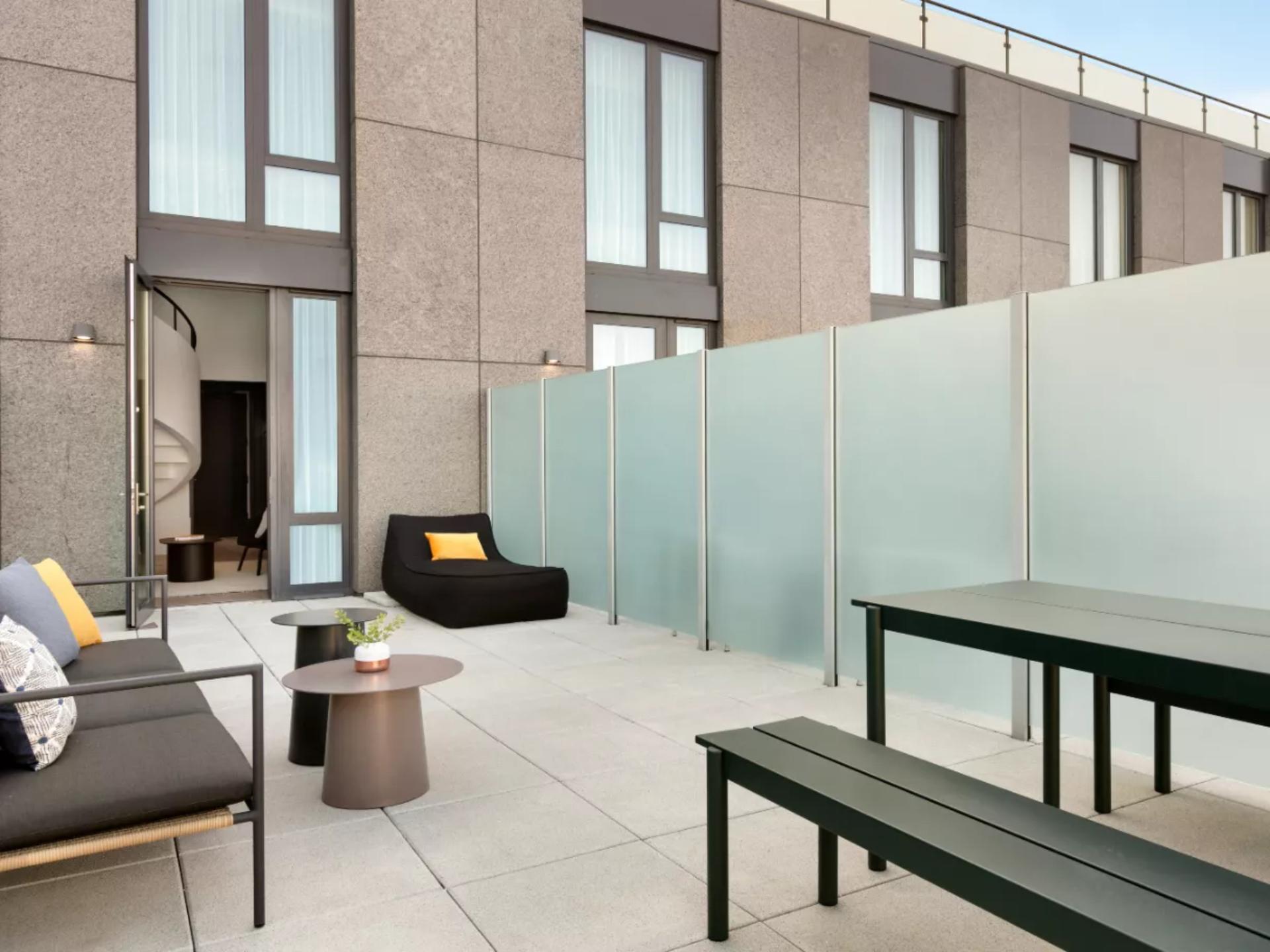 Williamsburg Suite & Loft Suites