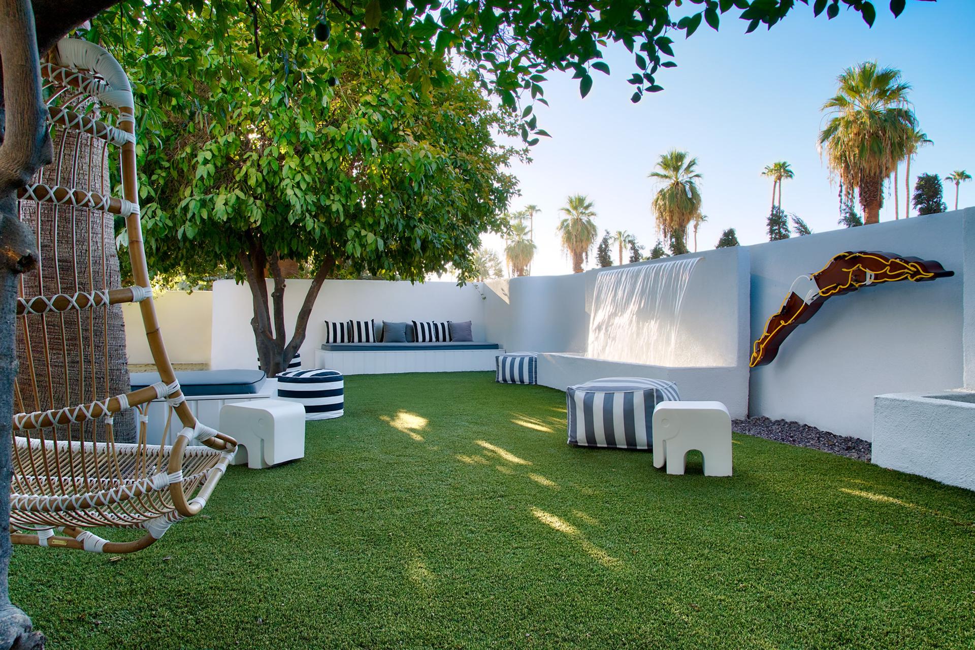 Full Buyout Of The Dive Palm Springs